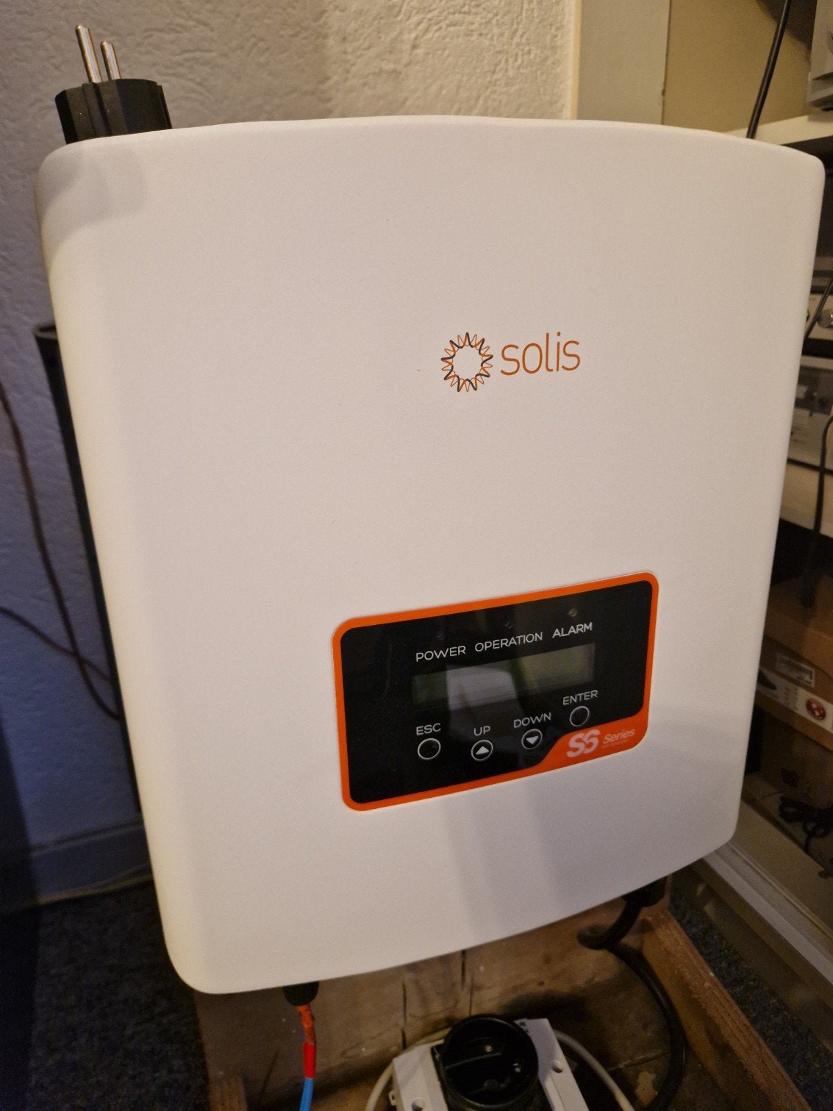(Solis gereserveerd), Growatt en Mastervolt omvormer, Ophalen, Zo goed als nieuw