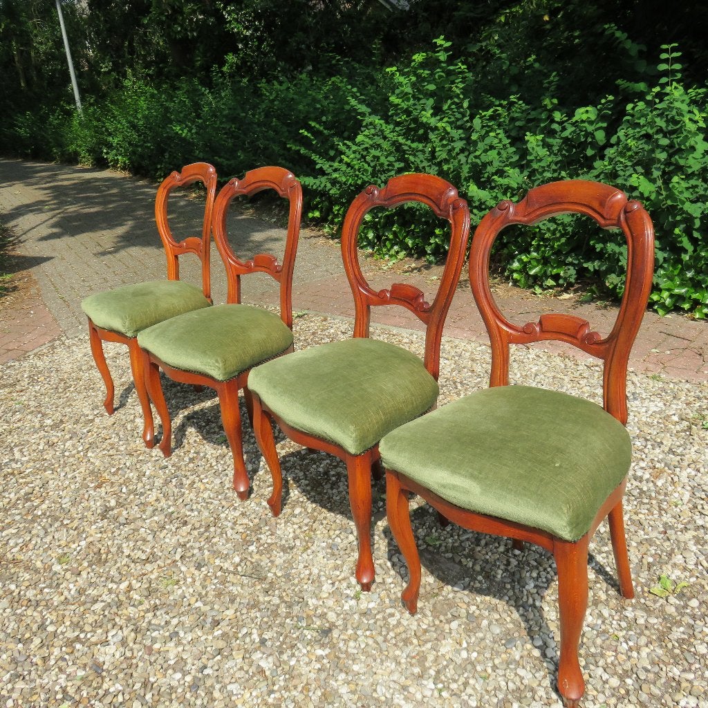 4 Antieke massieve Louis Philippe stoelen met groen velours., Ophalen