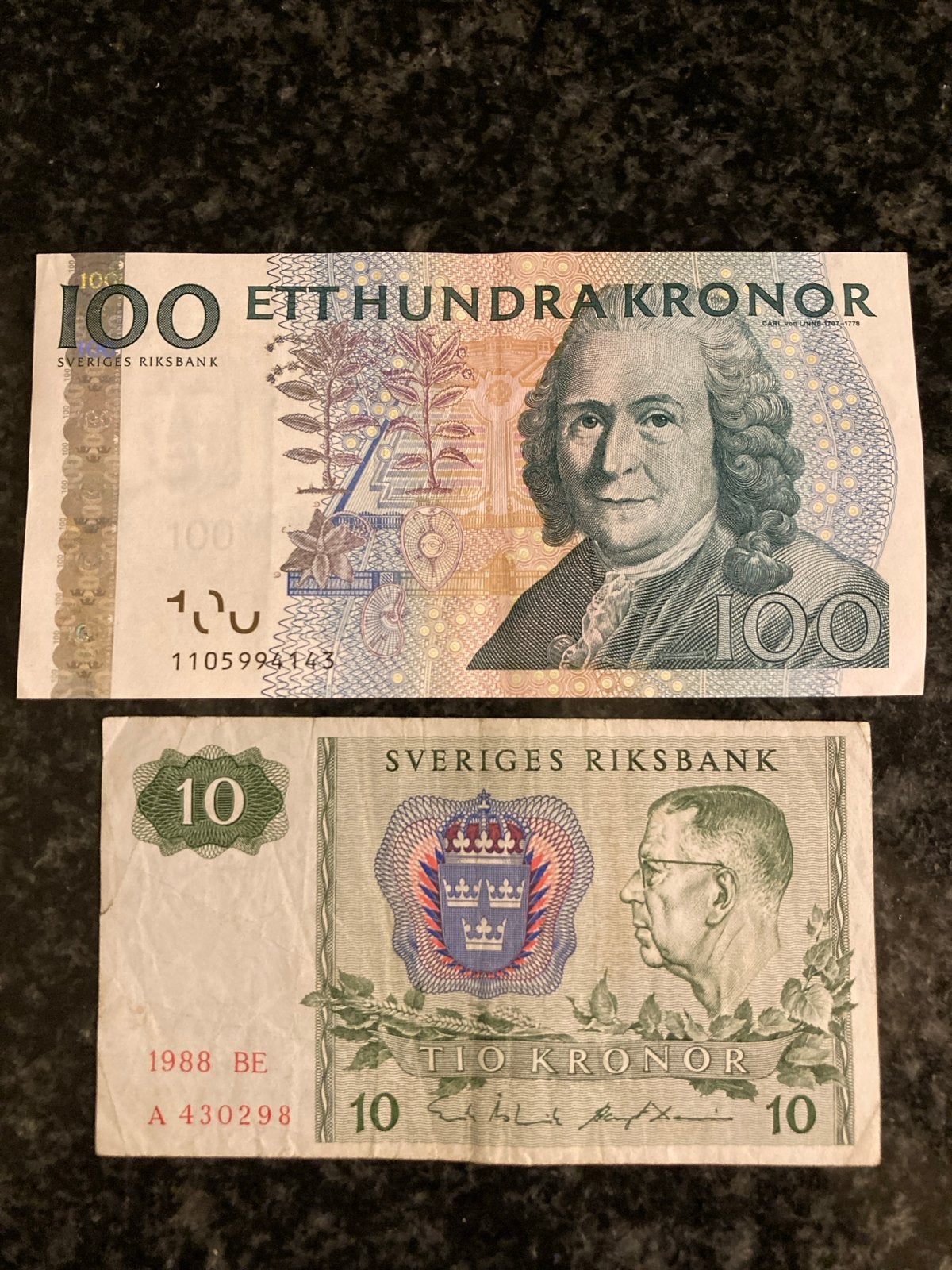 Zweedse Kronen Bankbiljetten - 100 en 10 Kronen, Ophalen of Verzenden, Overige landen, Setje