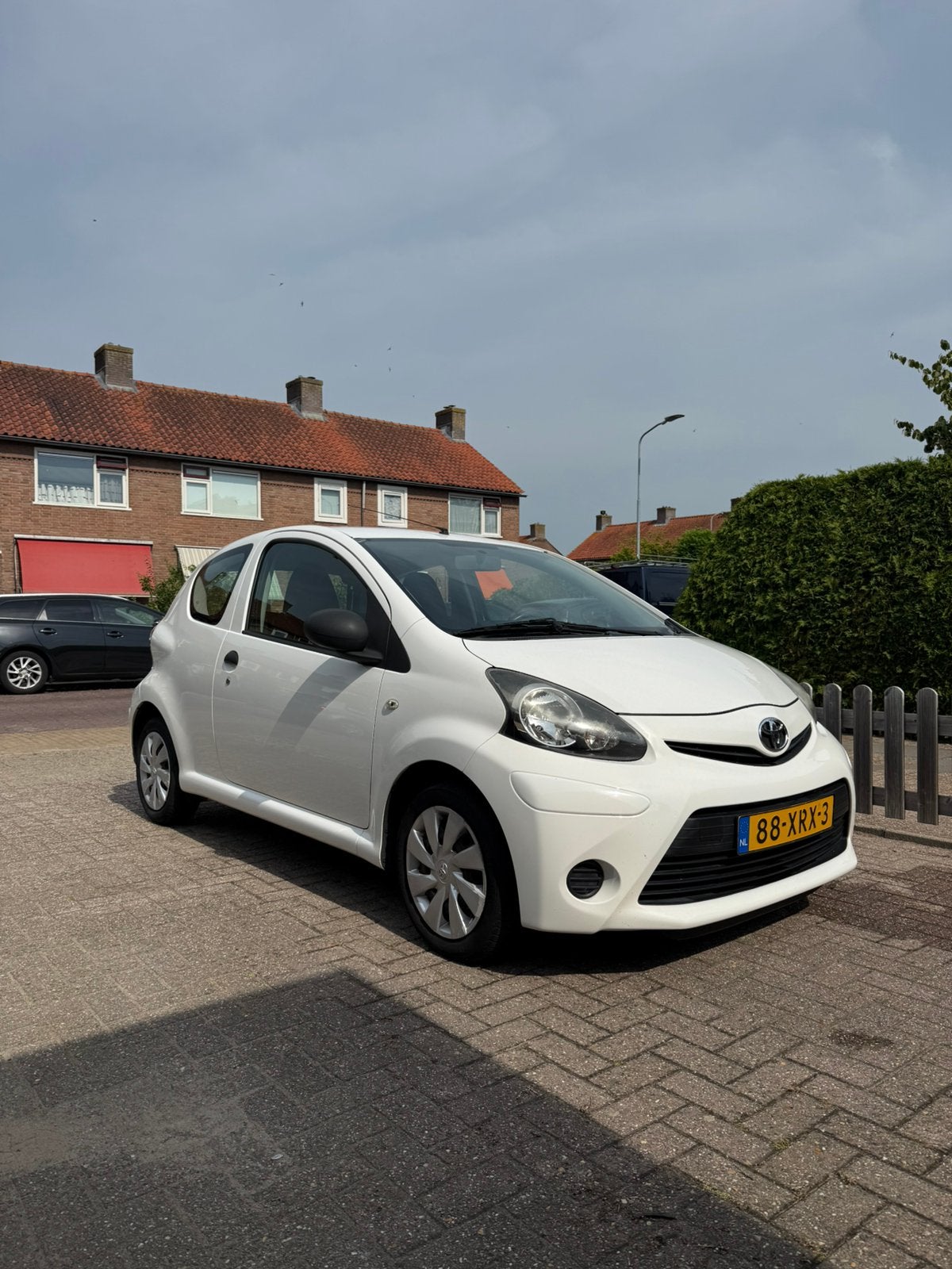 Toyota Aygo 1.0 12V Vvt-i 3DRS MMT 2012 Wit, Voorwielaandrijving, 4 stoelen, Origineel Nederlands, Handgeschakeld