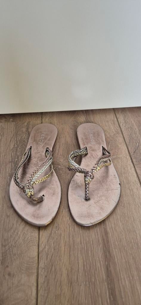 Teenslippers met gevlochten bandjes maat 39, Slippers, Bruin, Fancy, Ophalen of Verzenden