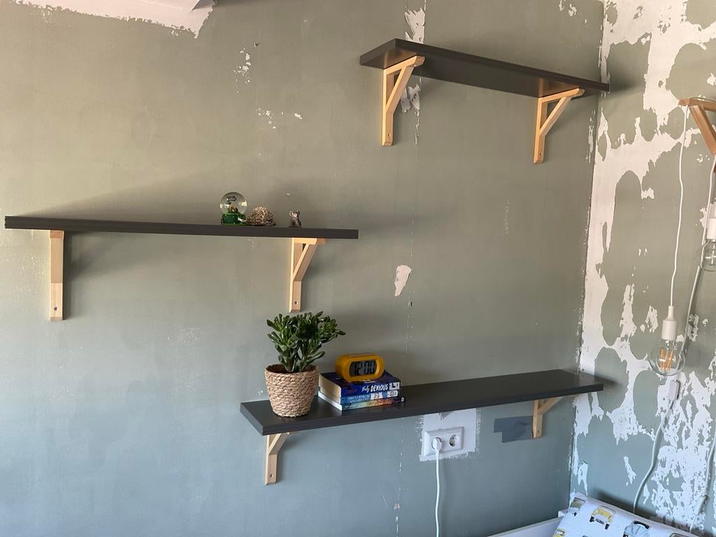 Grijze houten planken met plankdragers (3 stuks), Ophalen, Gebruikt