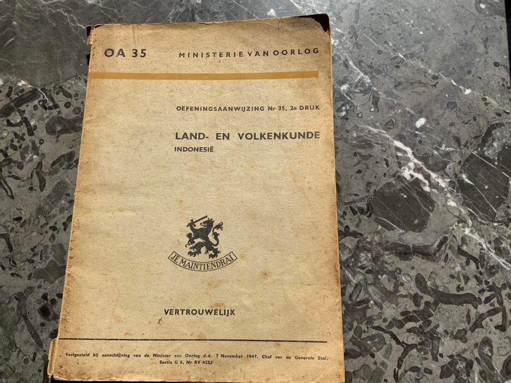 Land- en volkenkunde Indonesië MvO voorschrift 1947, Boeken, Ophalen of Verzenden, 1945 tot heden, Gelezen