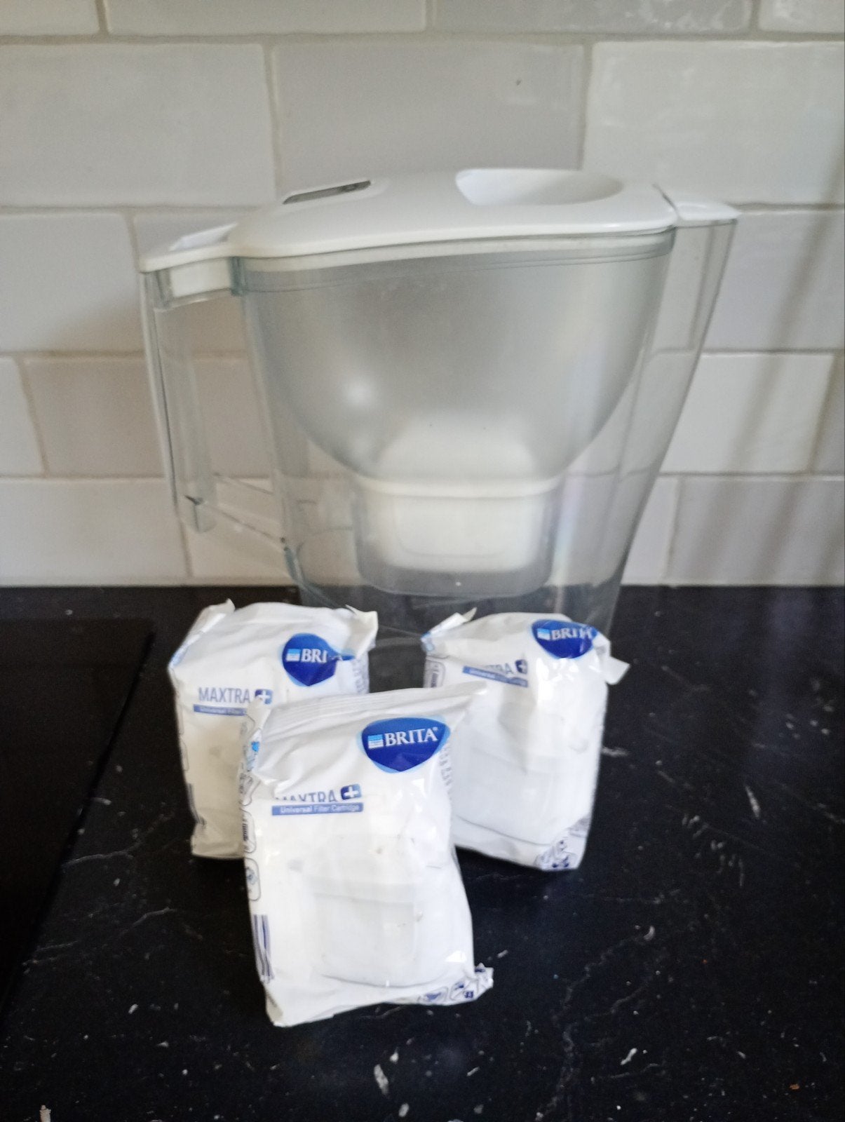 Brita waterfilterkan met 3 nieuwe Maxtra filters, Ophalen of Verzenden, Zo goed als nieuw