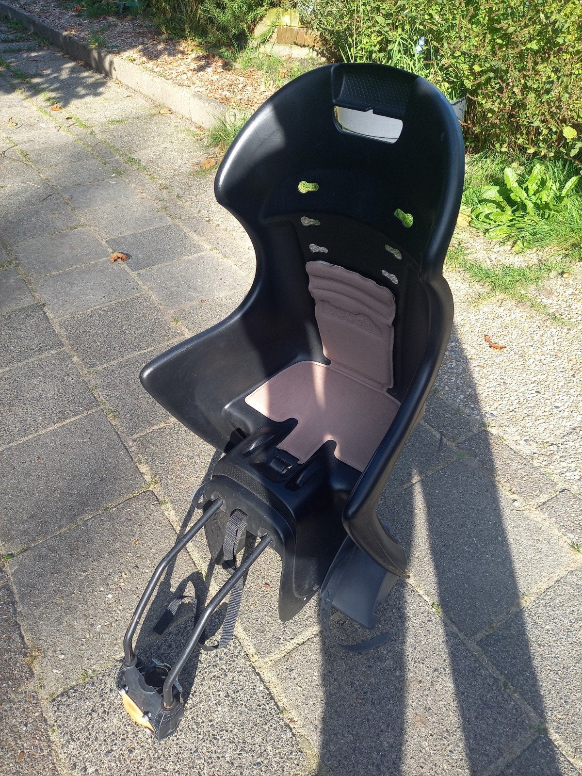 Polisport fietsstoel/achterzitje - Zwart, Max 22kg, Ophalen, Achterzitje, 0 t/m 18 kg, Polisport