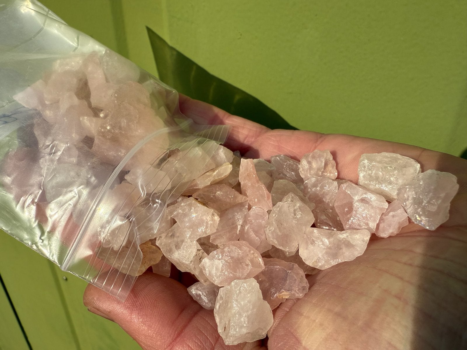 Verzameling ruwe Rozenkwarts mineralen, Ophalen of Verzenden, Mineraal