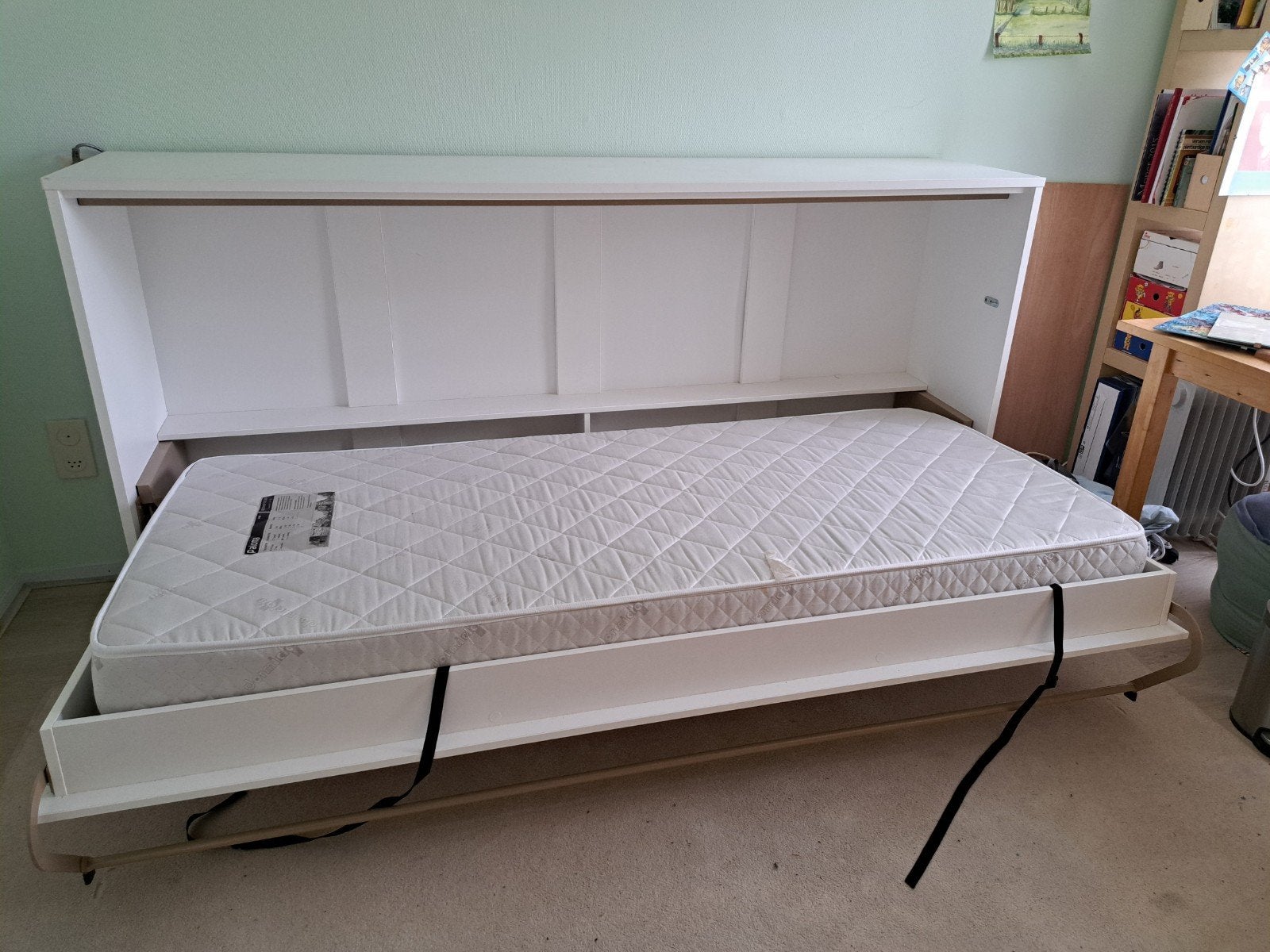 Opklapbed, vast aan de wand., Huis en Inrichting, Slaapkamer | Bedden, Ophalen, 90 cm, Eenpersoons, Wit