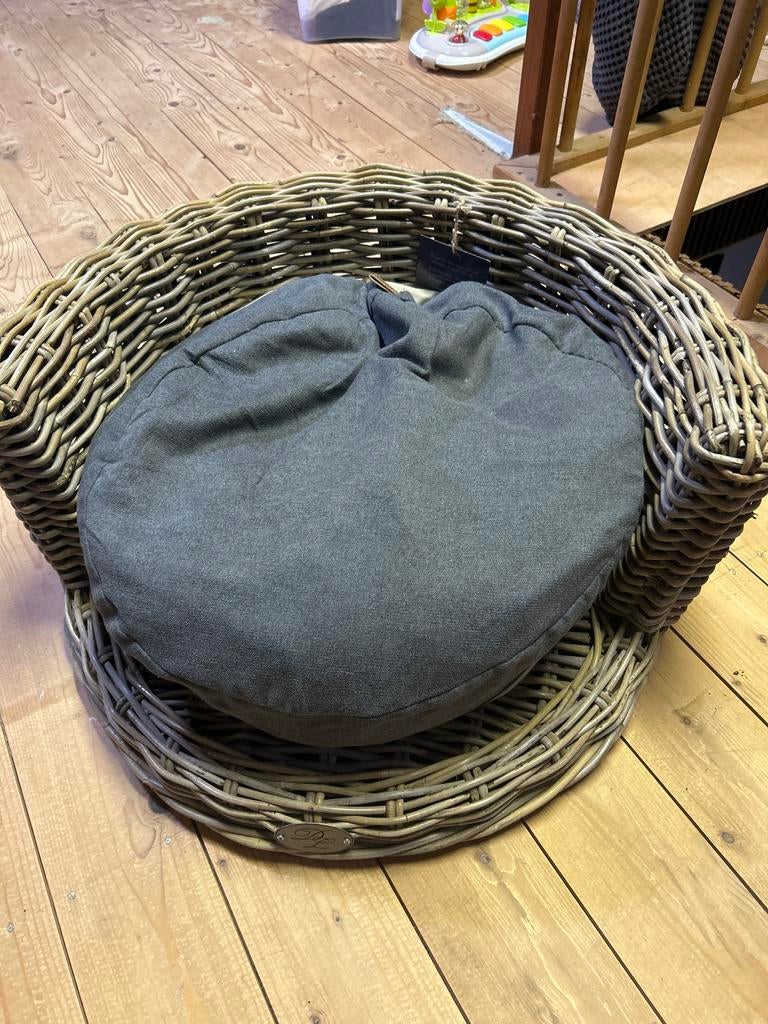 Te koop nieuwe honden mand voor kleine honden, Ophalen of Verzenden, Nieuw, Pluche