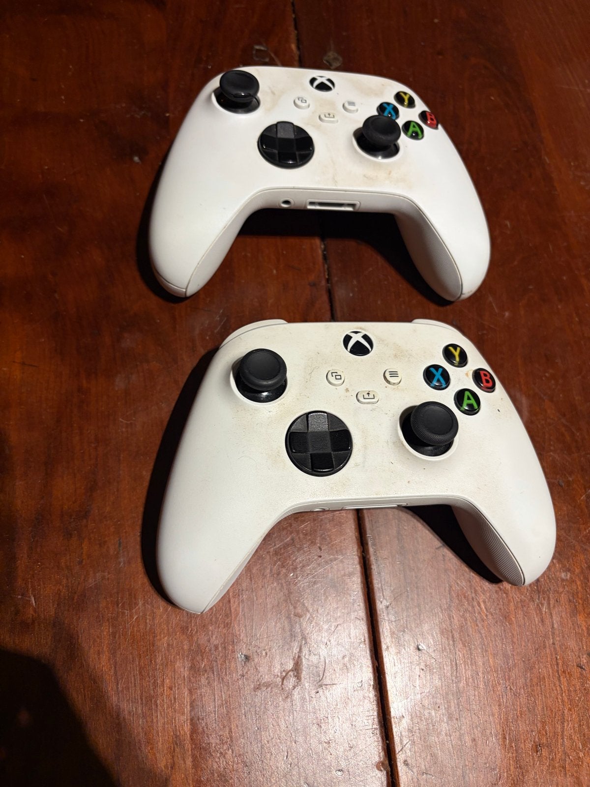 Foto 3 van Xbox Series S met 2 controllers en 16 games