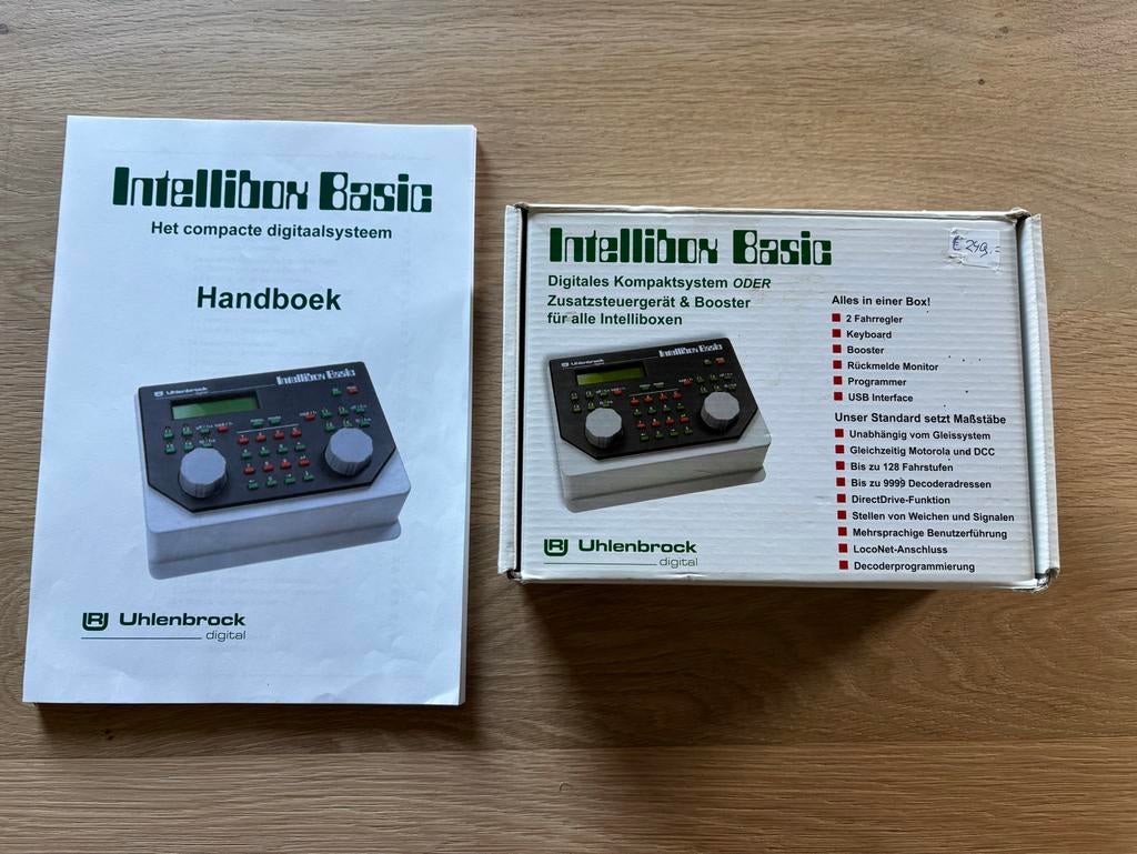 Uhlenbrock Intellibox Basic met handleidingen en stekkerset, Hobby en Vrije tijd, Overige merken, Gebruikt, Gelijkstroom of Wisselstroom