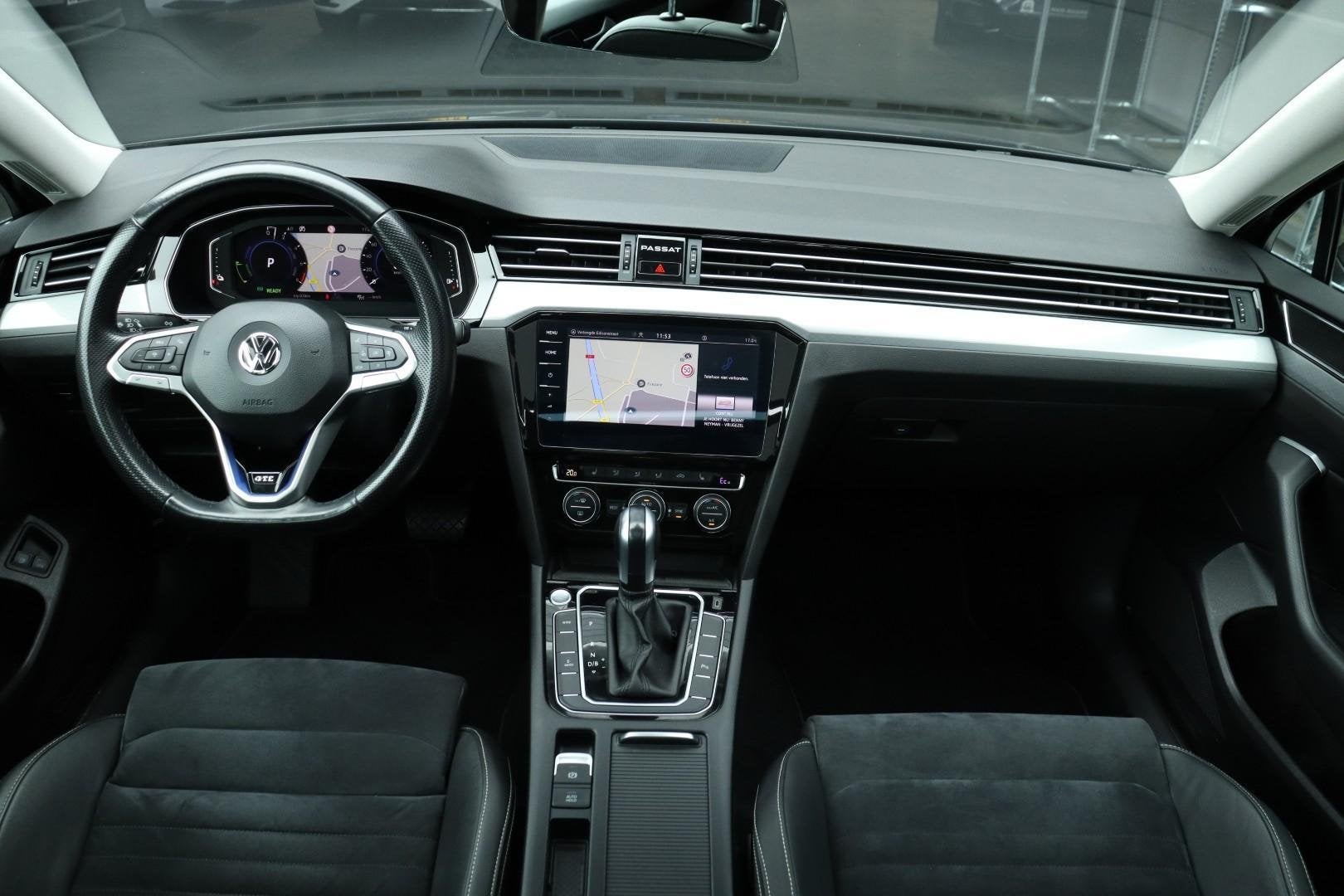 Volkswagen Passat Variant 1.4 TSI PHEV GTE / 218PK / ACC / V, Auto's, Gebruikt, Euro 6, 4 cilinders, Alcantara