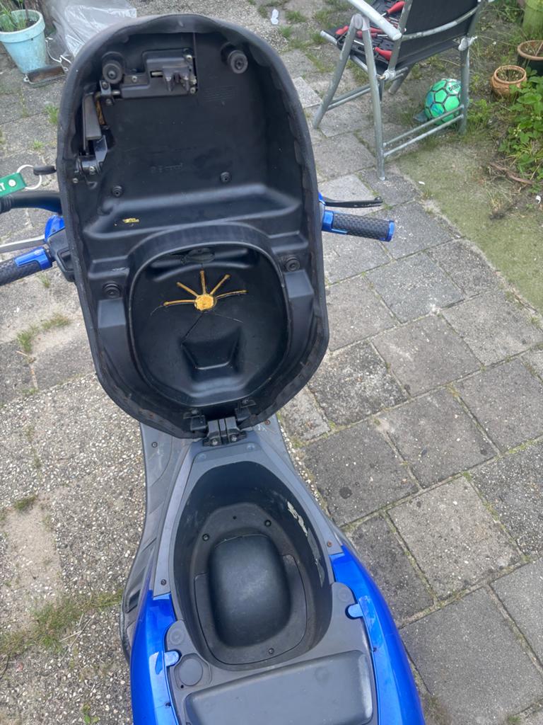 Piaggio Fly Scooter - Blauw, Fietsen en Brommers, Scooters | Piaggio, Ophalen, Gebruikt, Benzine, Fly