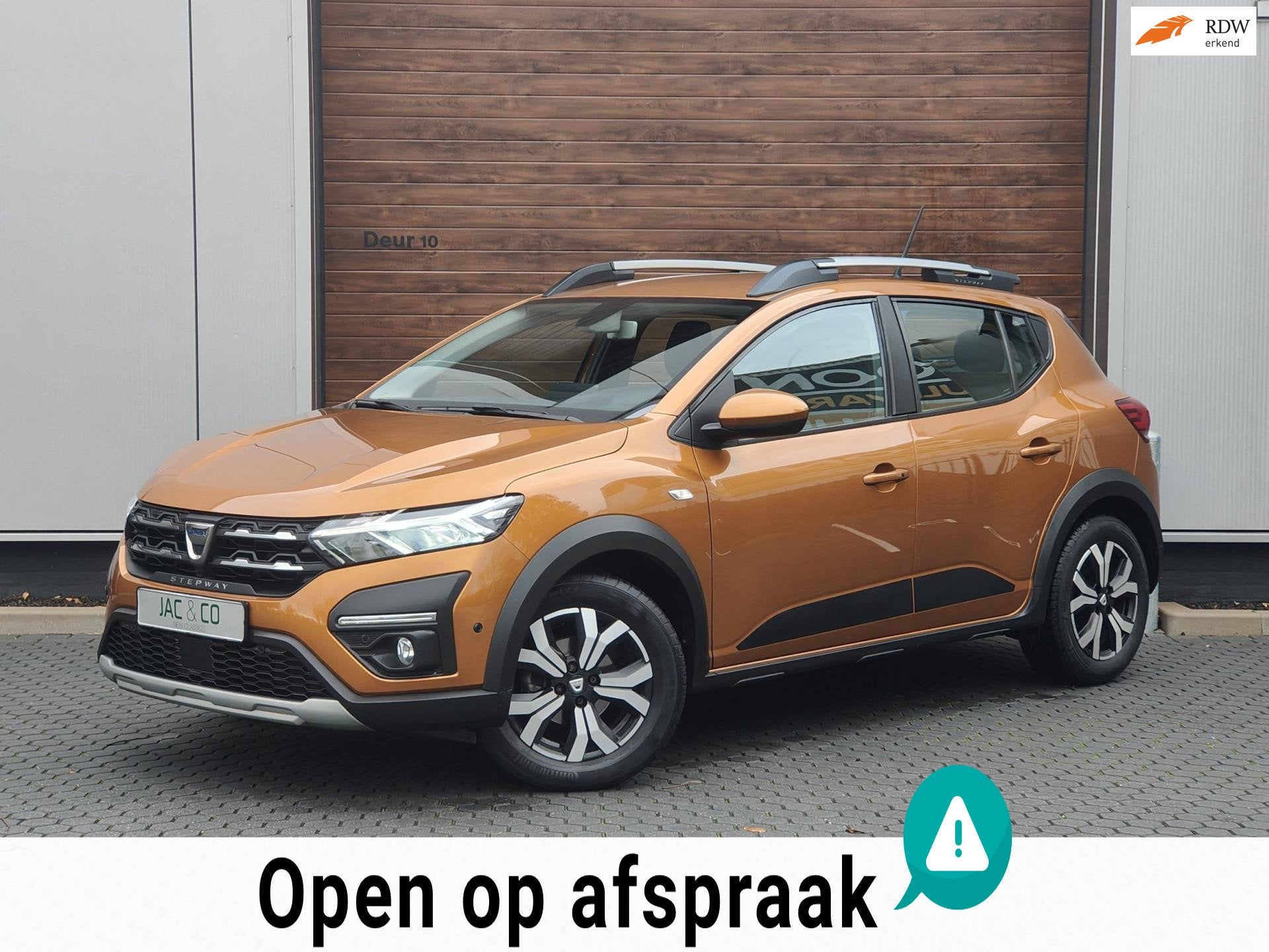 Dacia Sandero 1.0 TCe Bi-Fuel Stepway Serie Limitee 15th Ann, Auto's, Stof, Gebruikt, Zwart, Overige kleuren