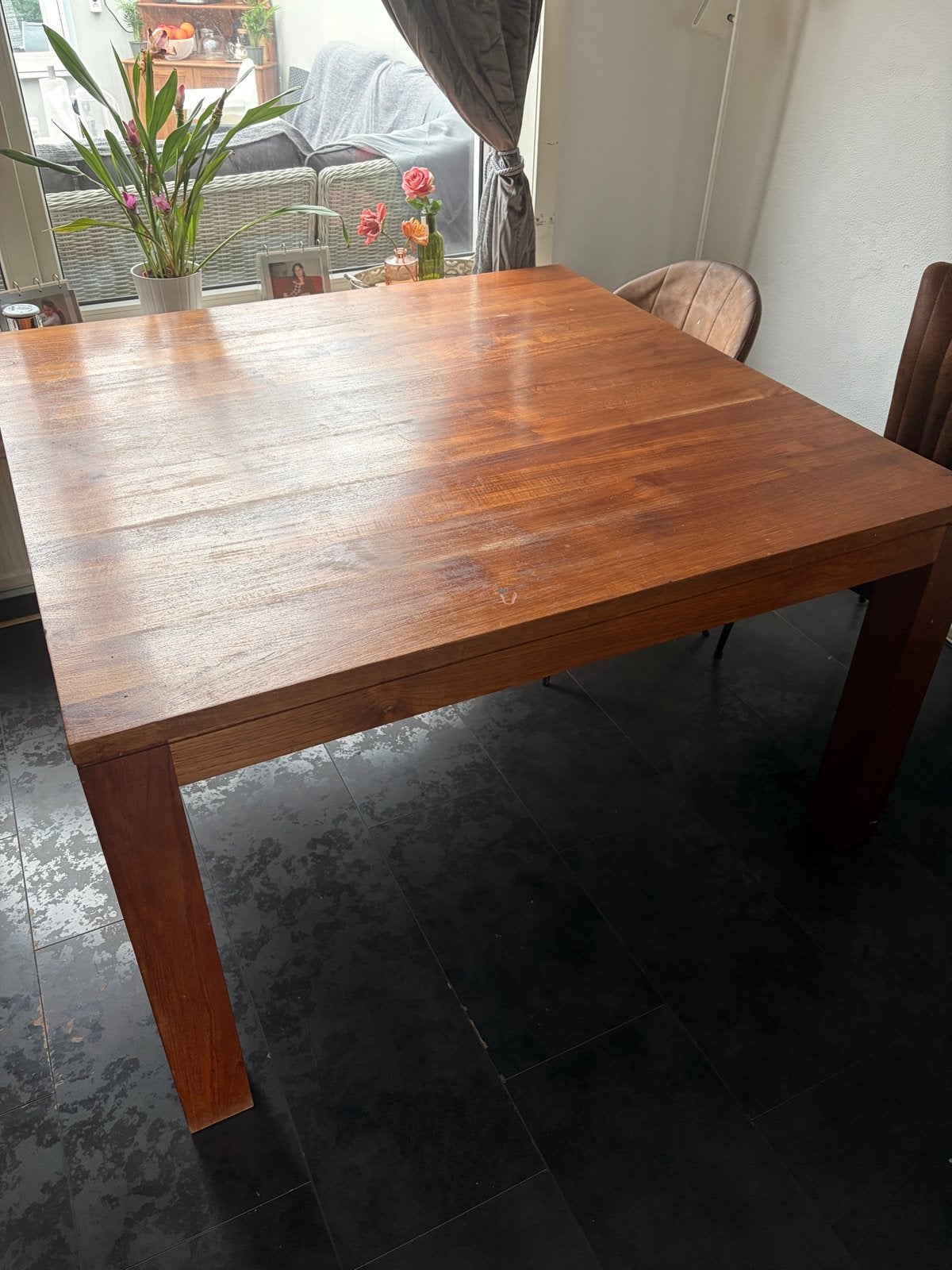 Vierkante eettafel van echt kersenhout voor 8 personen, Huis en Inrichting, Ophalen, Gebruikt, Vierkant, Vijf personen of meer