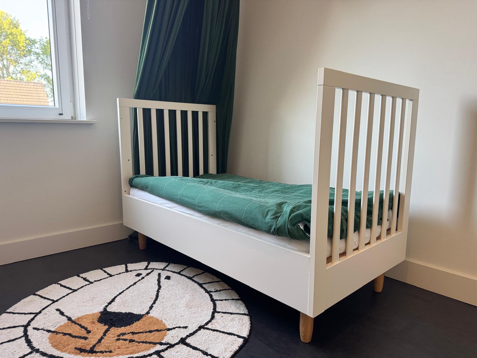 Petite Amélie Bocca Kinderkast & Peuterbed (+matras/dekbed), Ophalen, Zo goed als nieuw, Jongetje of Meisje