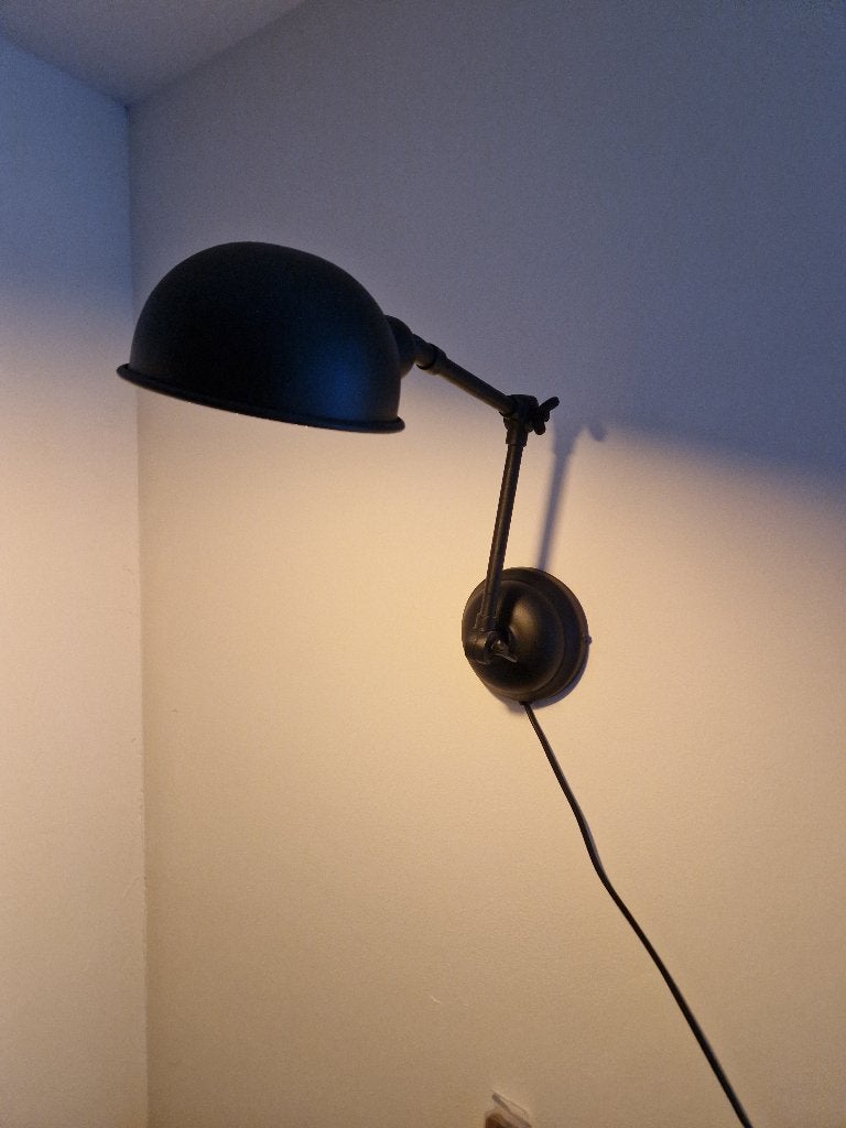 Zwarte wandlamp Puur Järrestad. Nooit gebruikt., Zwart, Met schakelaar, E14 (klein), Nieuw
