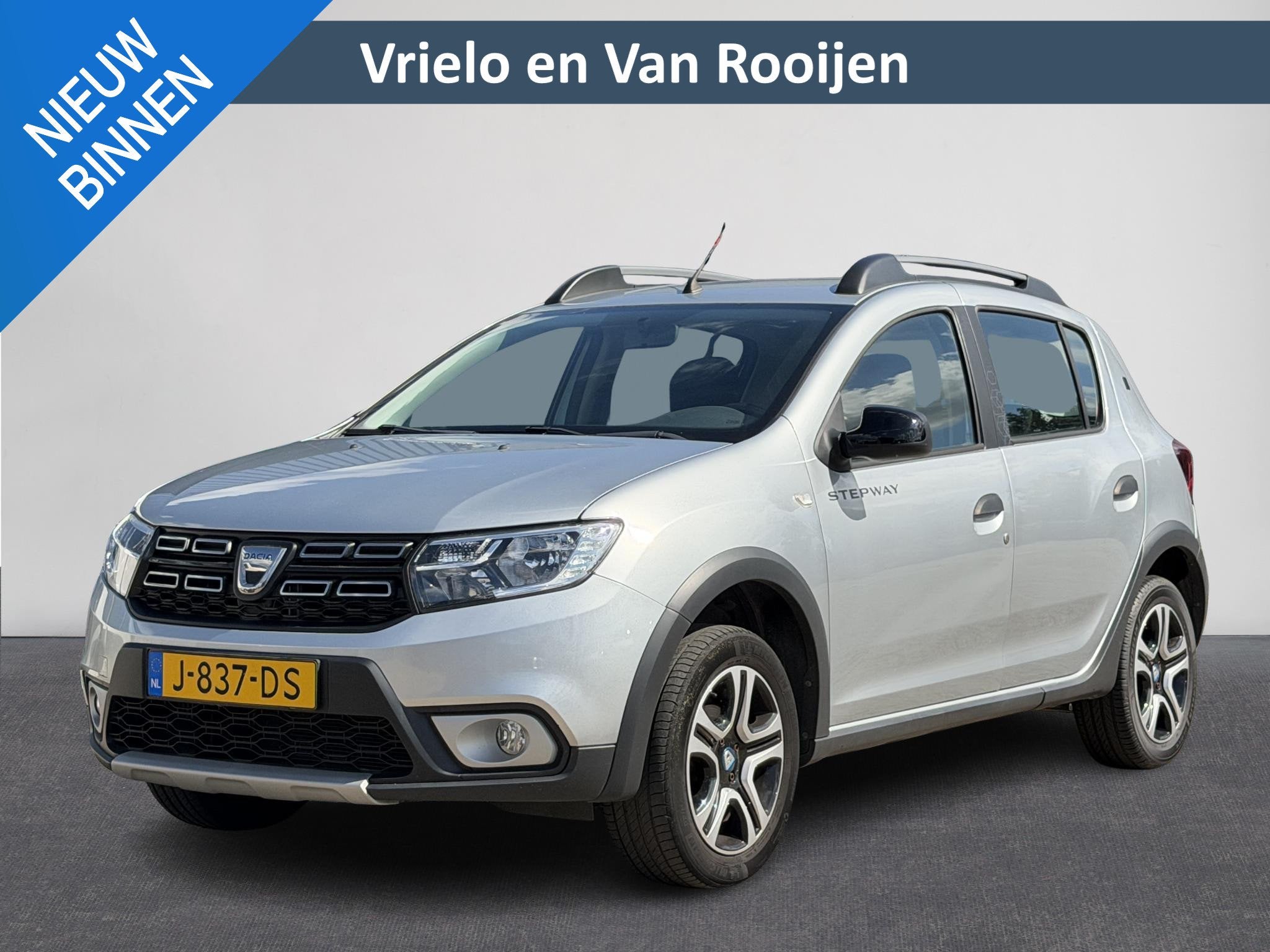 Dacia Sandero 1.0 TCe Bi-Fuel Stepway Serie Limitee 15th Ann, Auto's, Voorwielaandrijving, Euro 6, 580 kg, Origineel Nederlands