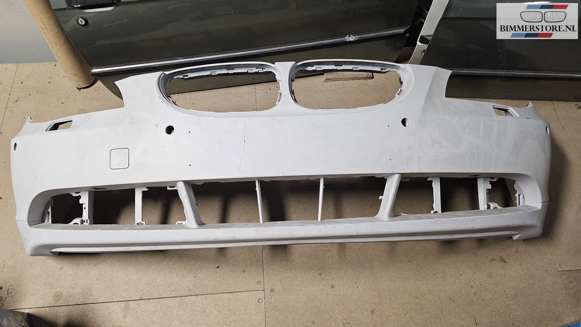 Originele standaard voorbumper  primer BMW 5 serie E60 E61 5, Auto-onderdelen, Gebruikt, -, Voor, Ophalen of Verzenden