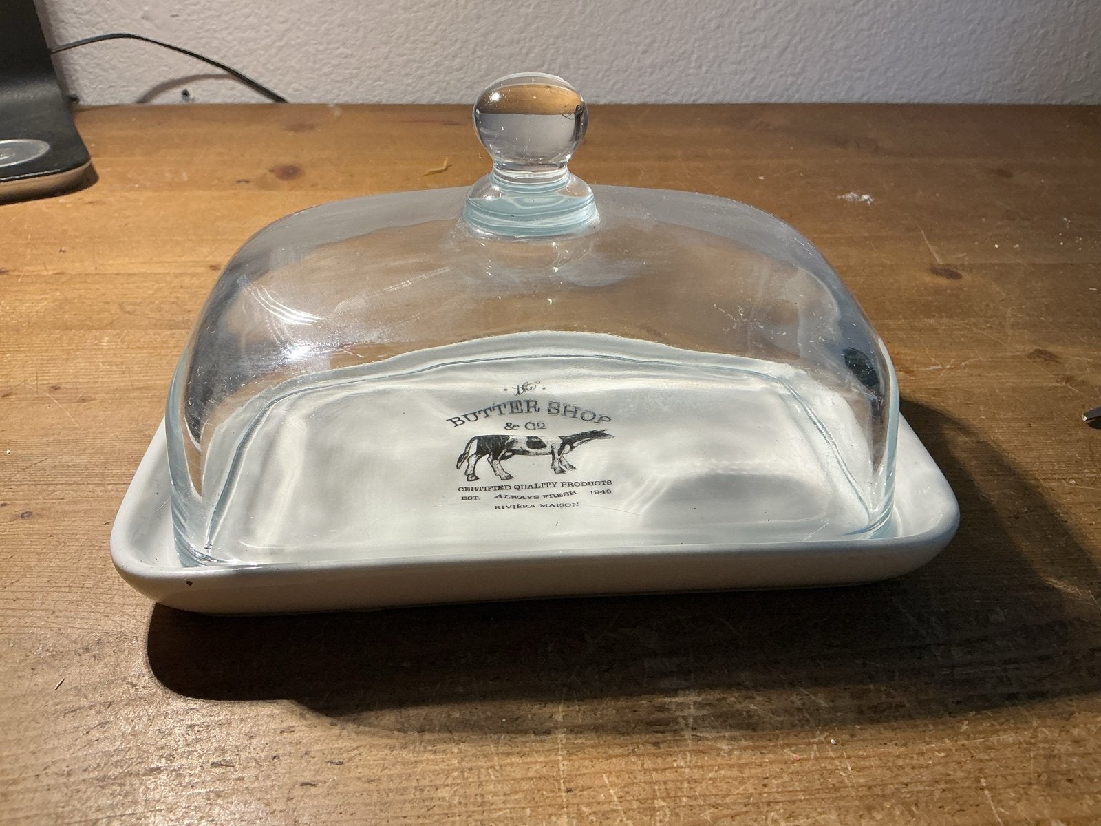 Riviera Maison Butter Shop botervloot met glazen stolp, Huis en Inrichting, Ophalen of Verzenden, Zo goed als nieuw, Voorraadpot