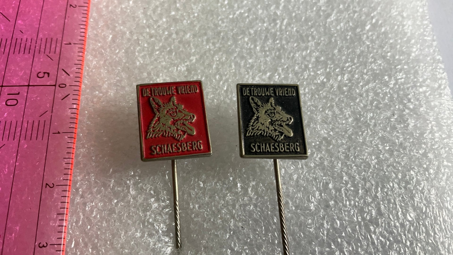 2 speldjes de trouwe vriend Schaesberg, Ophalen of Verzenden, Zo goed als nieuw, Overige onderwerpen