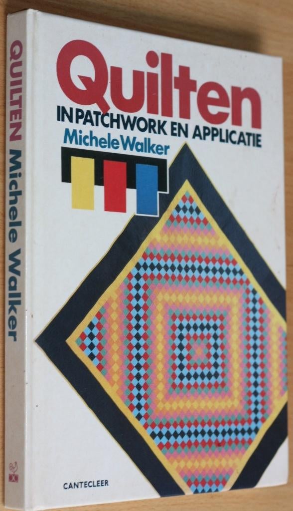 Quilten in patchwork en applicatie - Walker   47217, Ophalen of Verzenden, Zo goed als nieuw, Borduren en Naaien