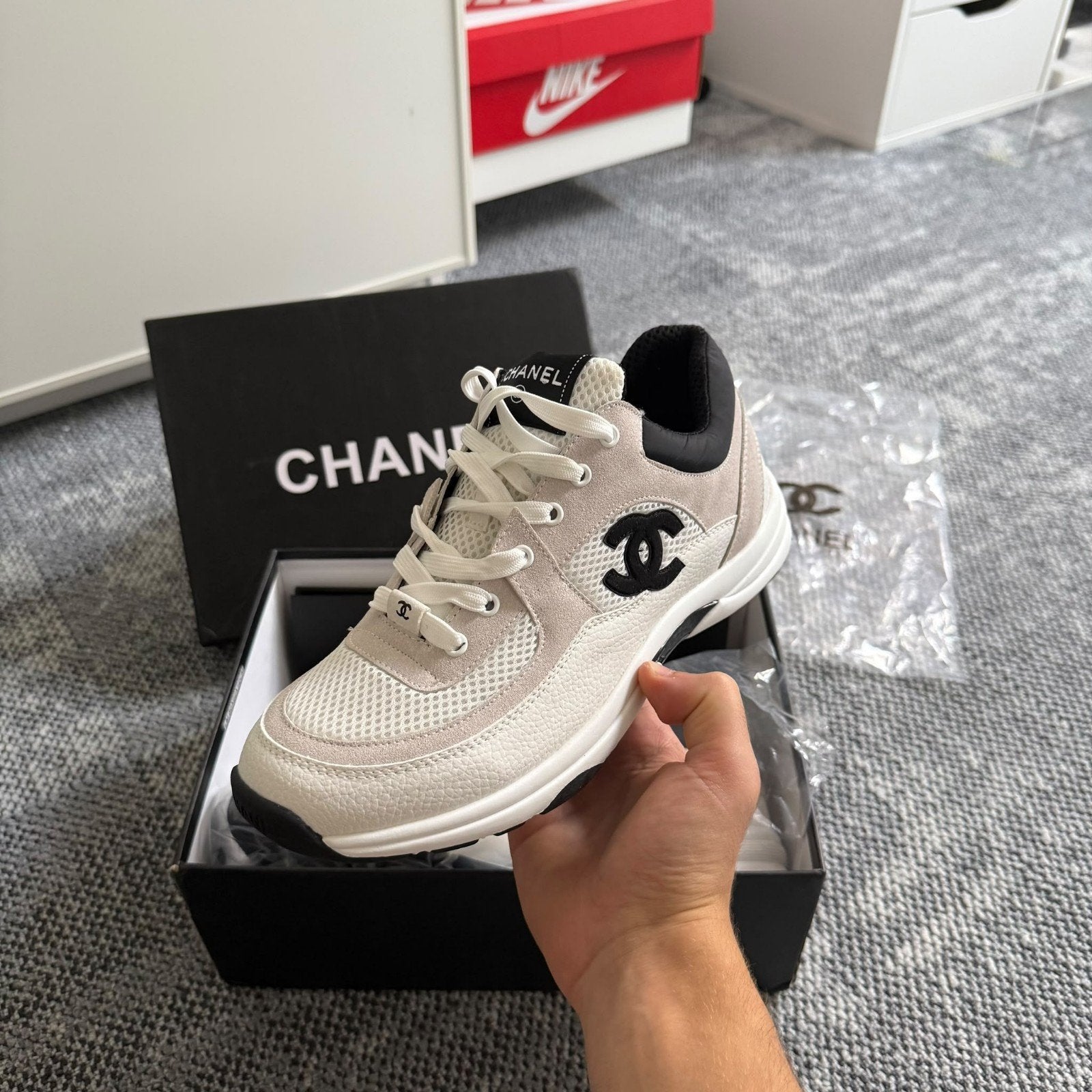 Chanel Sneakers maat 43, Ophalen of Verzenden, Nieuw, Wit