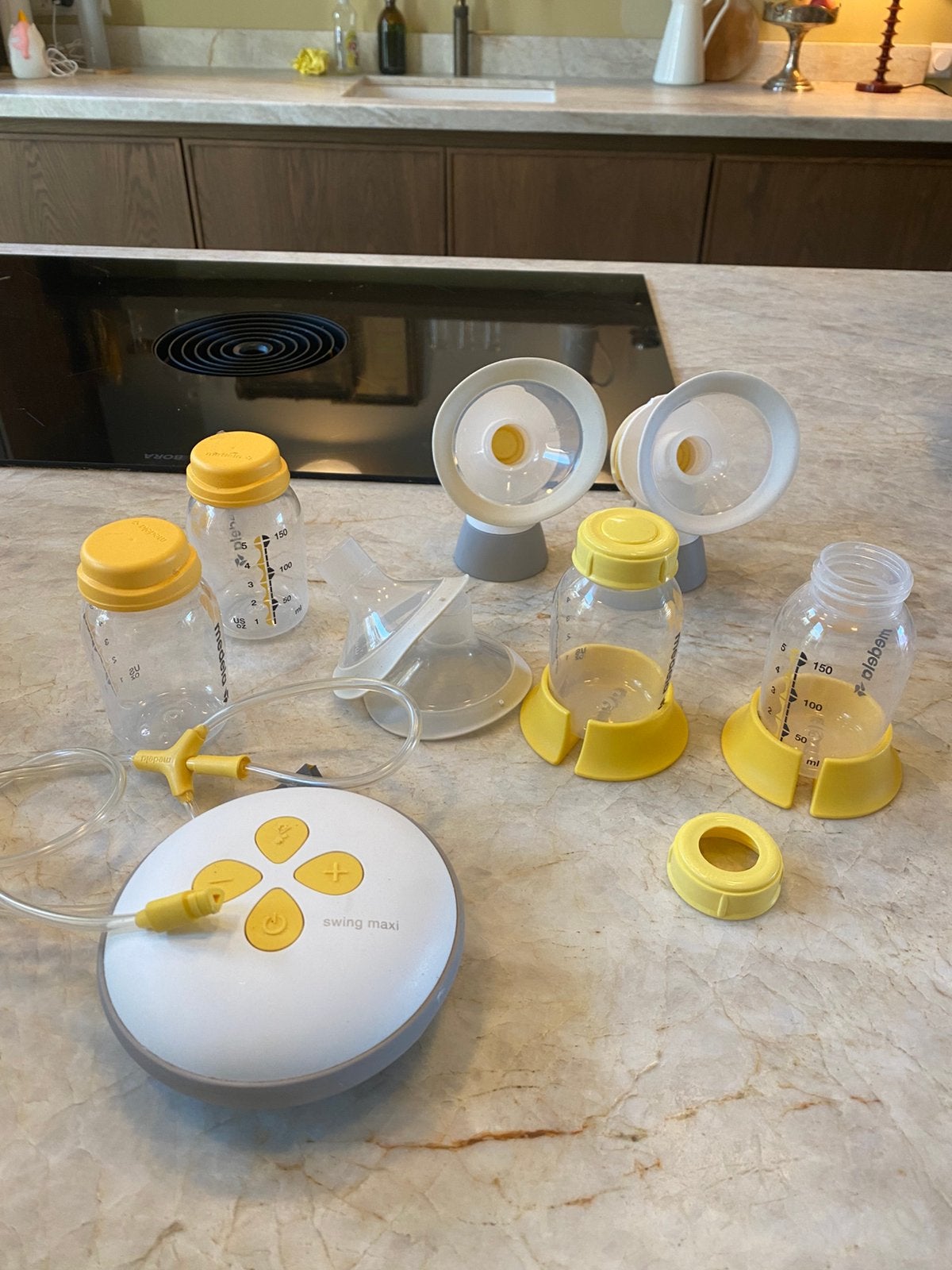 Medela swing maxi dubbele elektrische borstkolf + extra’s, Ophalen, Medela, Borstkolf, Zo goed als nieuw