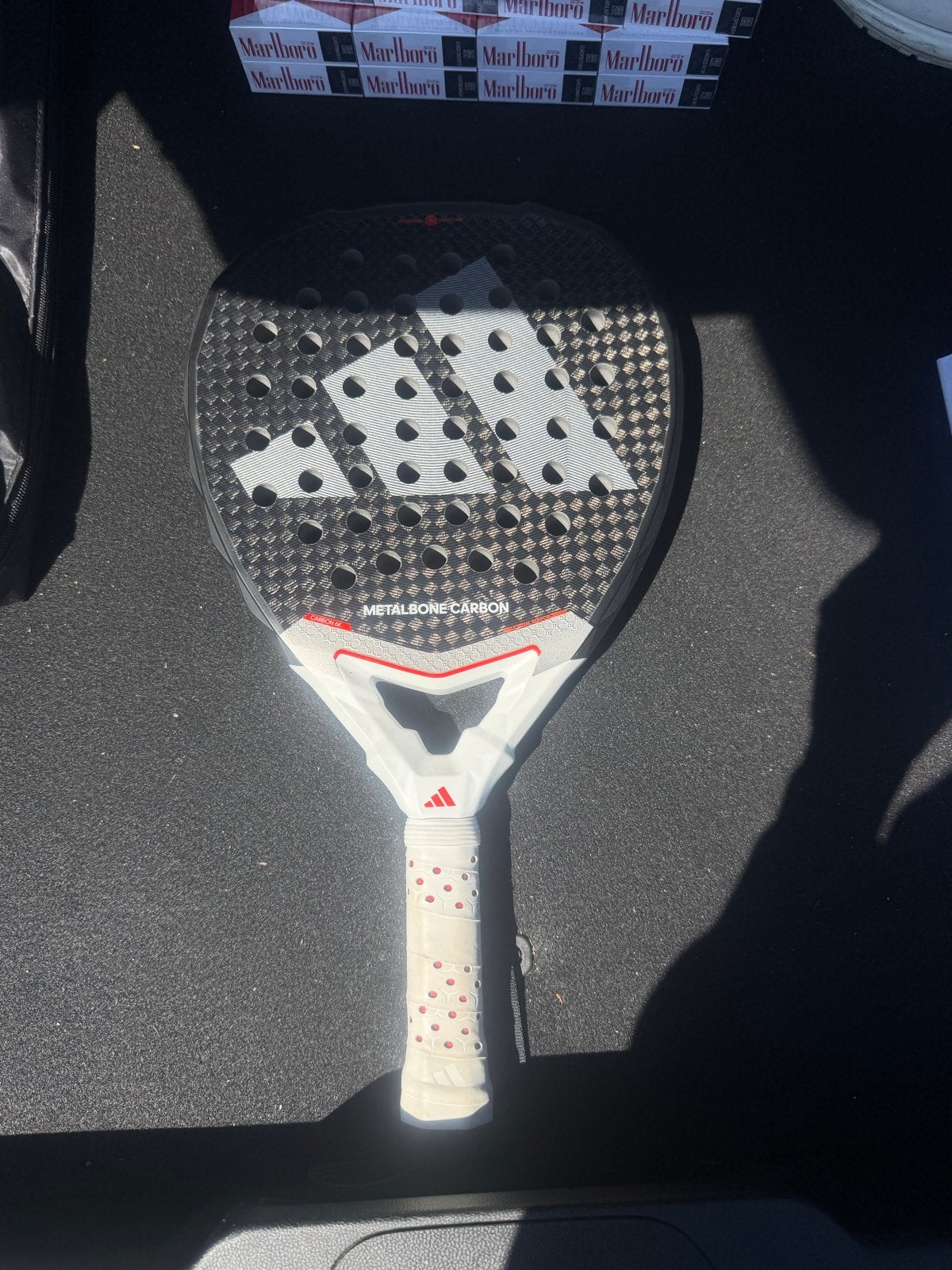 Nieuw Adidas Metalbone Carbon Padelracket, Ophalen of Verzenden, Nieuw, Padelracket