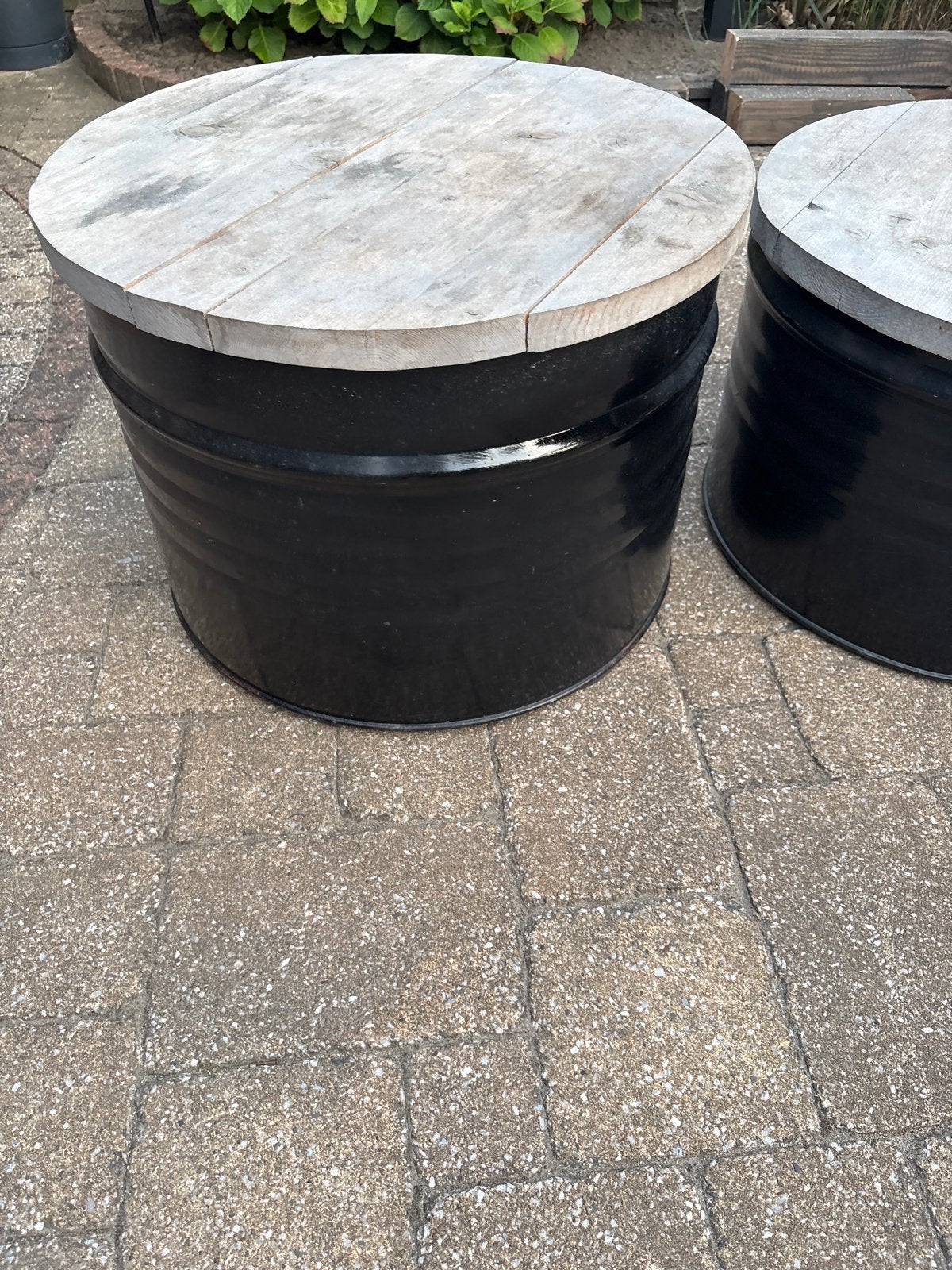 Set van 2 olievaten tafel stoelen div doeleinden, Ophalen, Gebruikt, Rond, Metaal