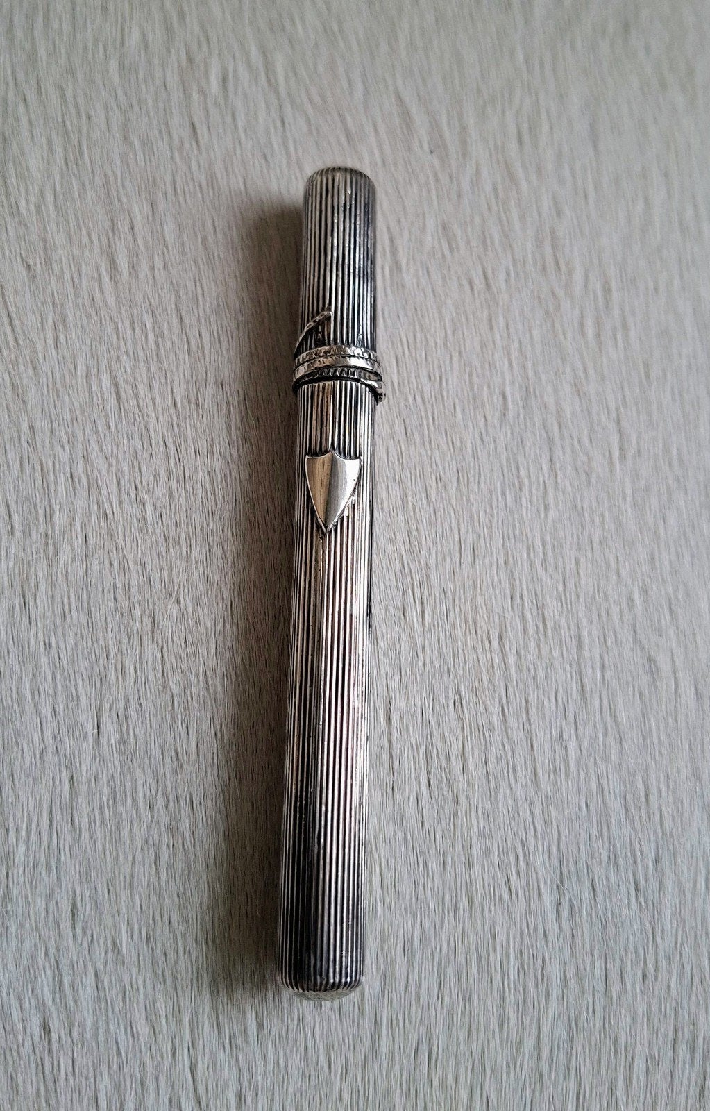zilveren naaldenkoker met merkteken KB, Antiek en Kunst, Ophalen of Verzenden