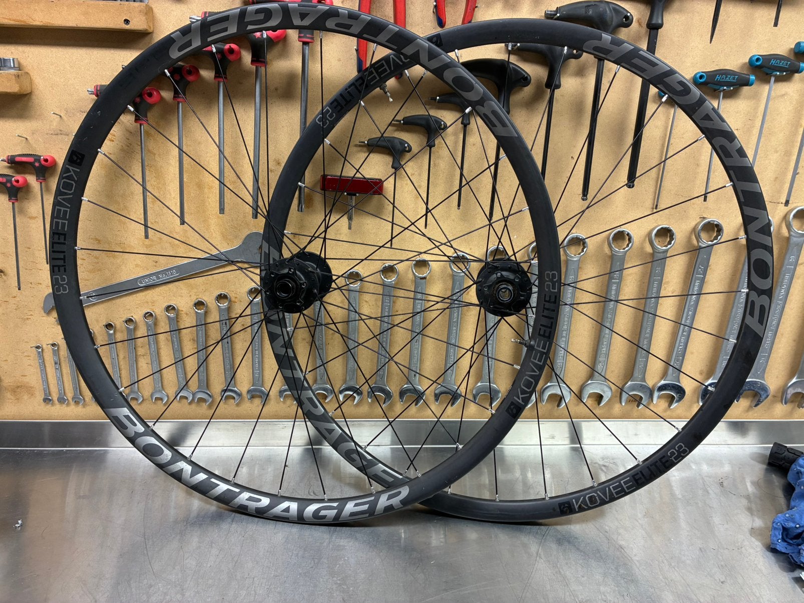 Wielen zadels zadelpen voorvorken en meer, Fietsen en Brommers, Ophalen of Verzenden, Zo goed als nieuw, Voorvork, Carbon
