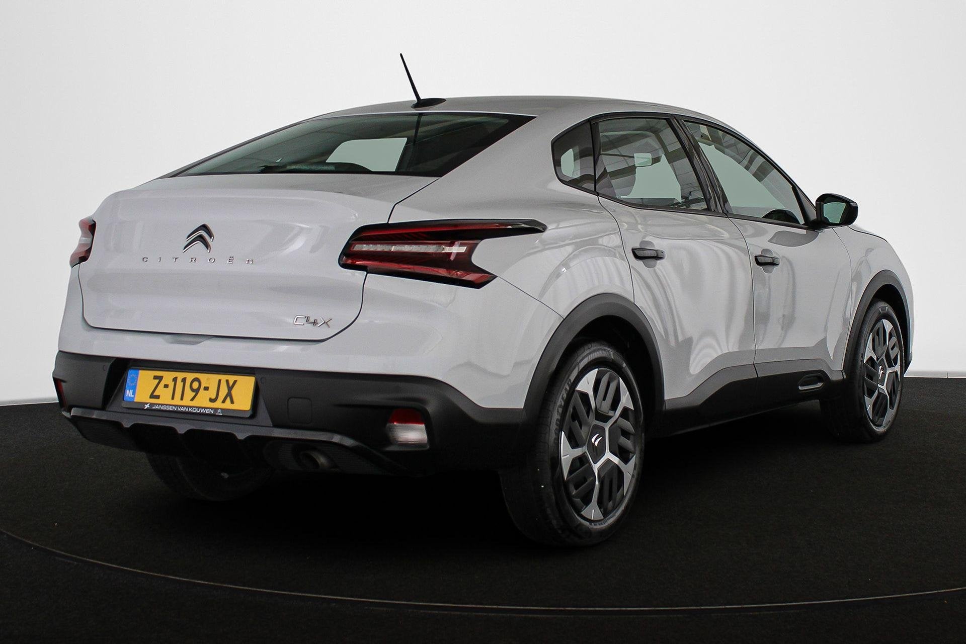 Citroen C4 X 1.2 Puretech 100 You Apple CarPlay Climate Cont, Auto's, Voorwielaandrijving, Gebruikt, Euro 6, Wit