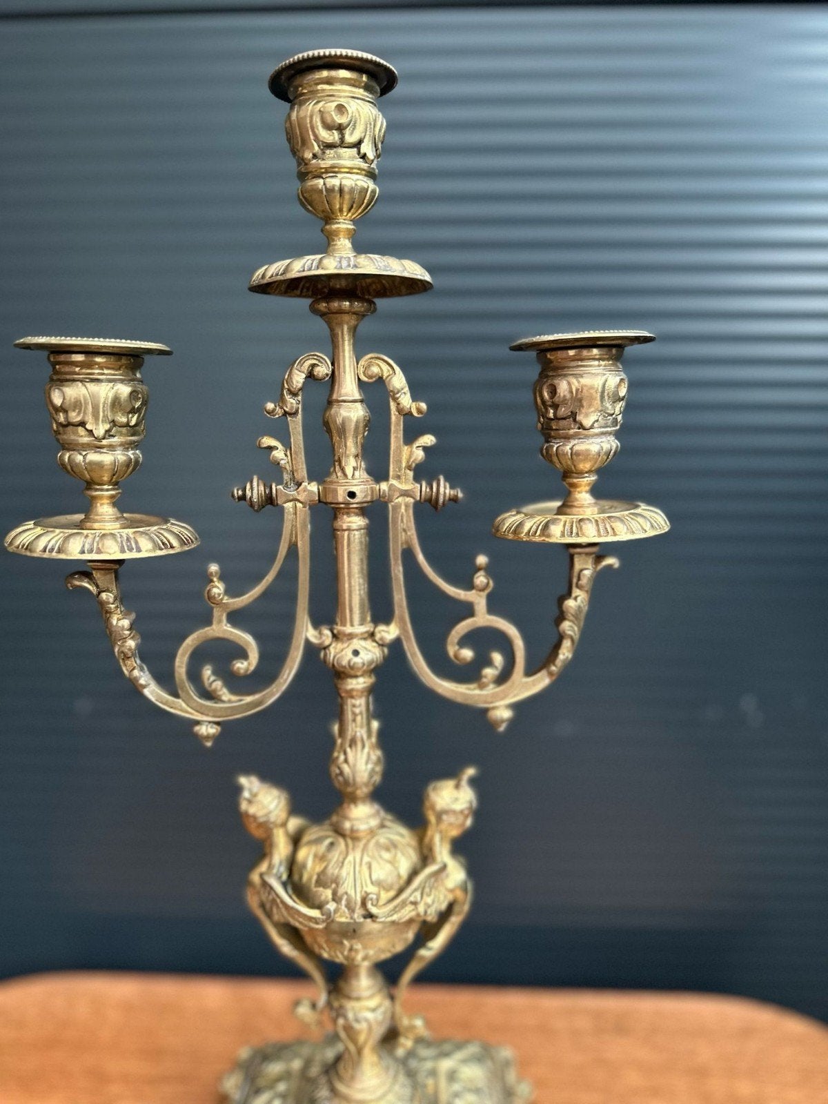 ANTIEKE KANDELAAR, Ophalen, Koper of Brons