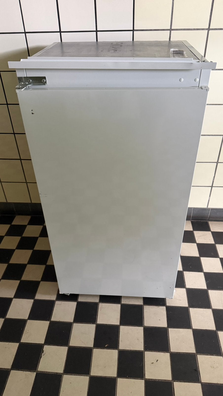 Goedwerkende Bosch inbouw koelkast VASTE PRIJS  60  EURO, 85 tot 120 cm, 150 tot 200 liter, Zonder vriesvak, Ophalen of Verzenden