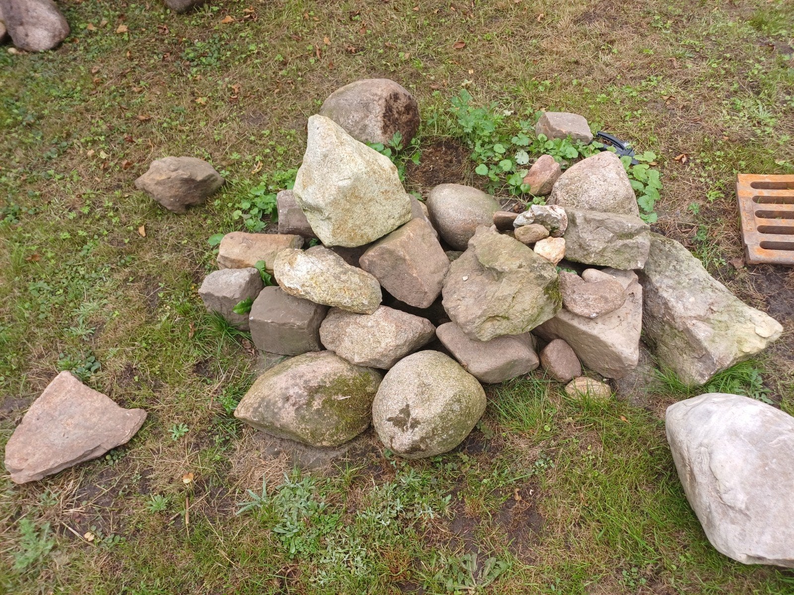 Zwerfkeien en kasseien voor tuin of bestrating, Tuin en Terras, Ophalen, Overige materialen, Gebruikt, Kei