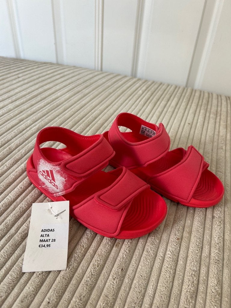 Roze Adidas sandalen sandaaltjes slippers in maat 28 NIEUW, Kinderen en Baby's, Adidas, Meisje, Overige typen, Nieuw