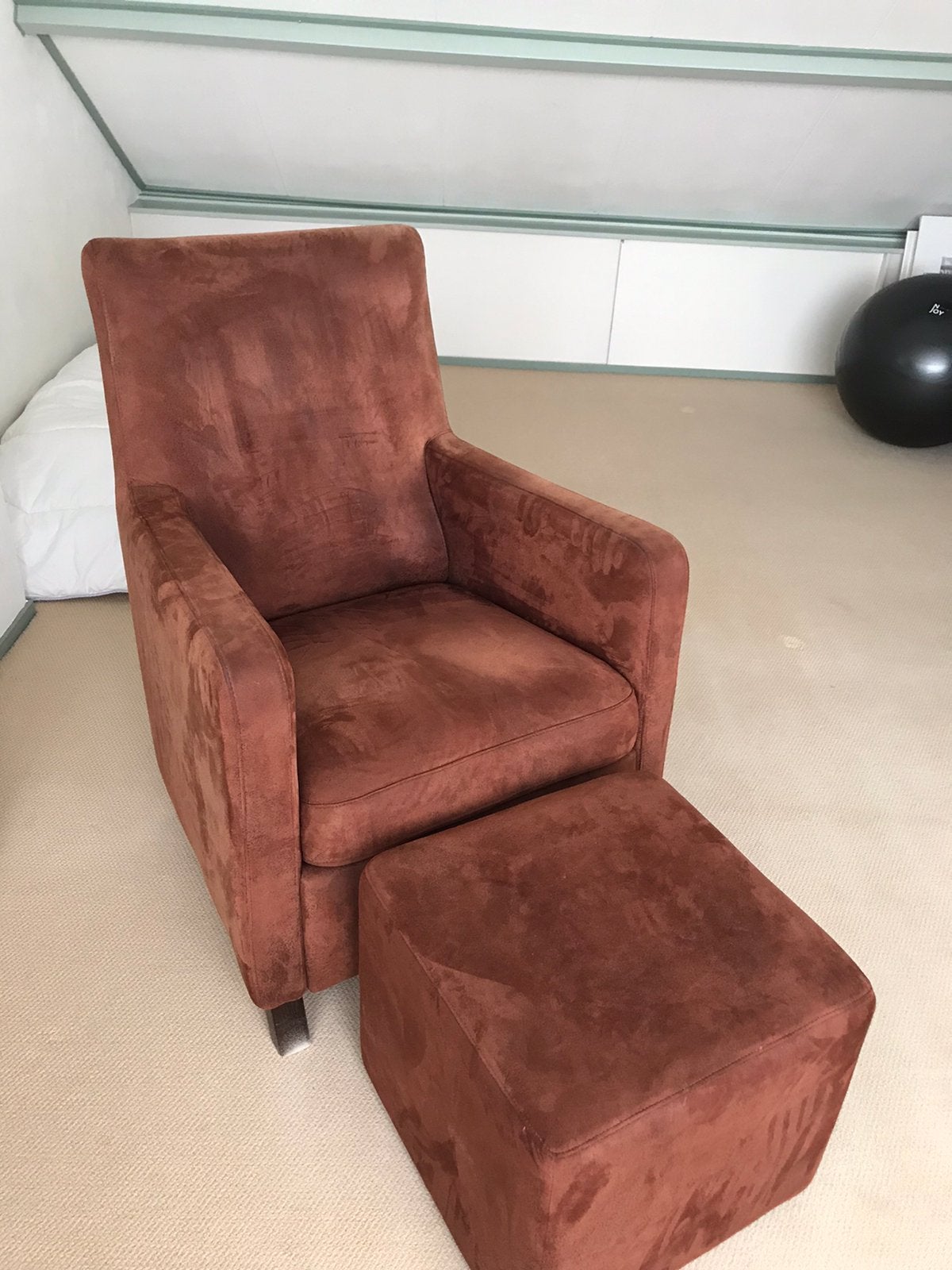 Fauteuil met poef, roest bruin, Huis en Inrichting, Ophalen, Zo goed als nieuw, Minder dan 75 cm, 50 tot 75 cm