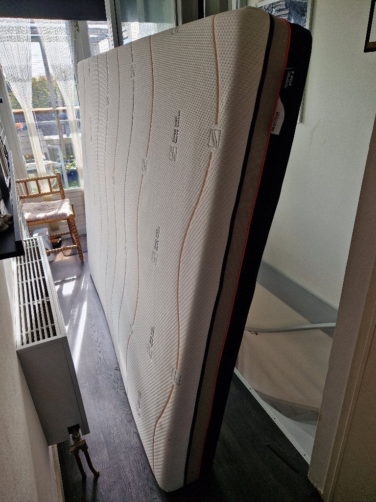 M-line matras 160 x 200, Huis en Inrichting, Ophalen, Tweepersoons, Zo goed als nieuw, Matras