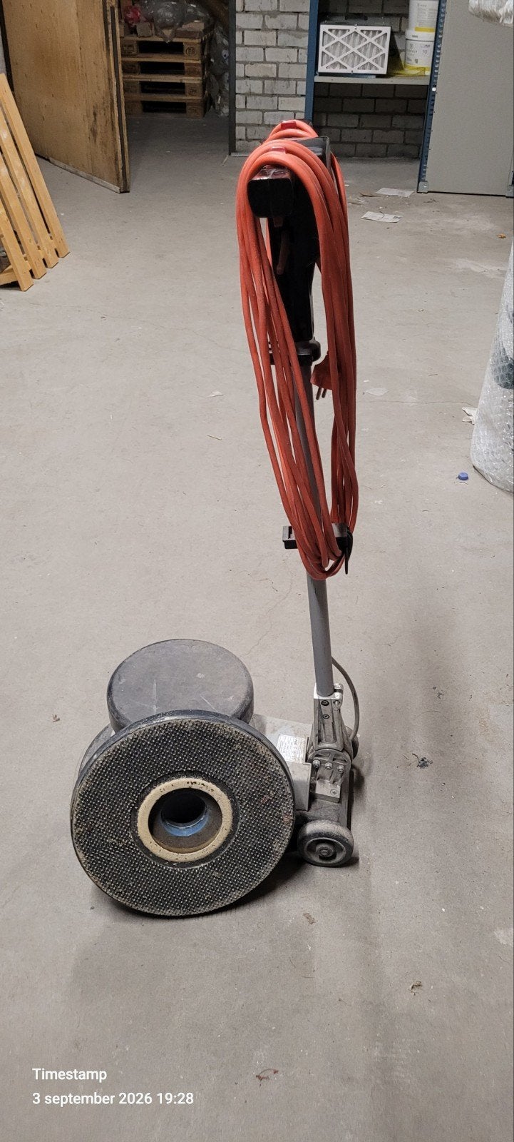 Woodboy met aandrijfschijfhouder, Doe-het-zelf en Verbouw, Ophalen, Gebruikt, 600 tot 1200 watt, Overige typen