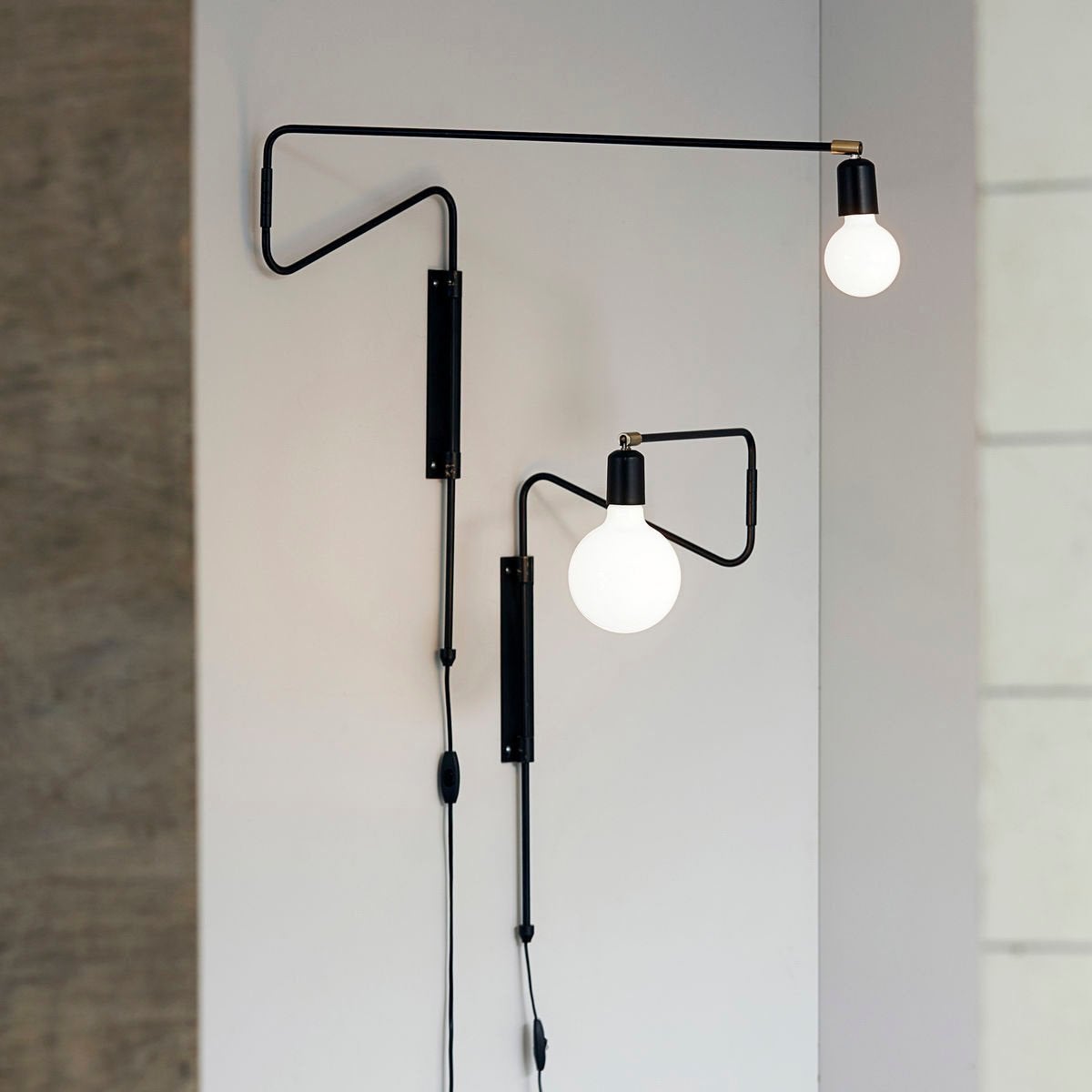 House Doctor Swing Wandlamp Zwart 70cm, Ophalen, Met verlichting, Zwart, Zo goed als nieuw