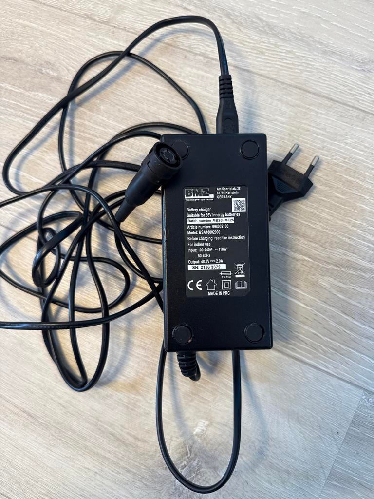 BMZ Acculader voor 36V Innergy E-bike Batterijen, Ophalen of Verzenden, Zo goed als nieuw