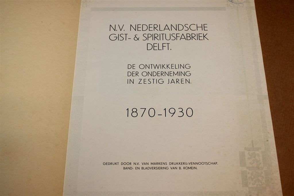 Nederlandsche Gist- & Spiritusfabriek — Delft 1930, Ophalen of Verzenden, Gelezen