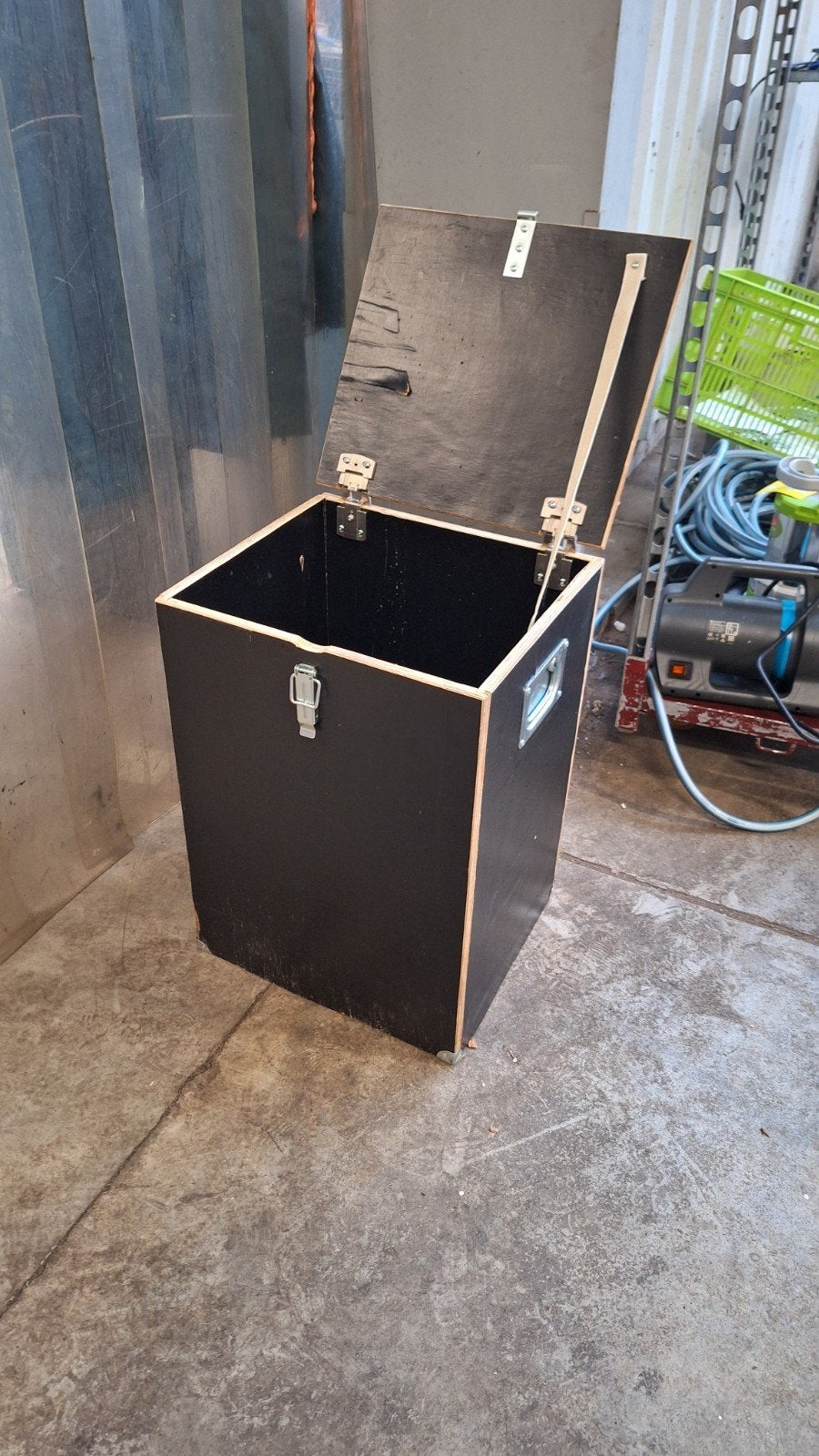 Stevige kist ca. 38x42x60cm, deksel met lichte schade, 50 – 75, Minder dan 50 cm, Gebruikt, Verzenden