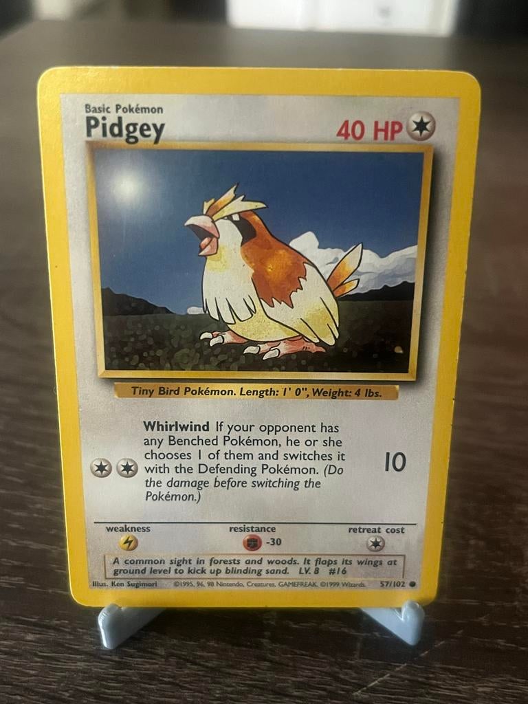 Pidgey (57/102) - Base Set - Good, Ophalen of Verzenden, Gebruikt, Losse kaart