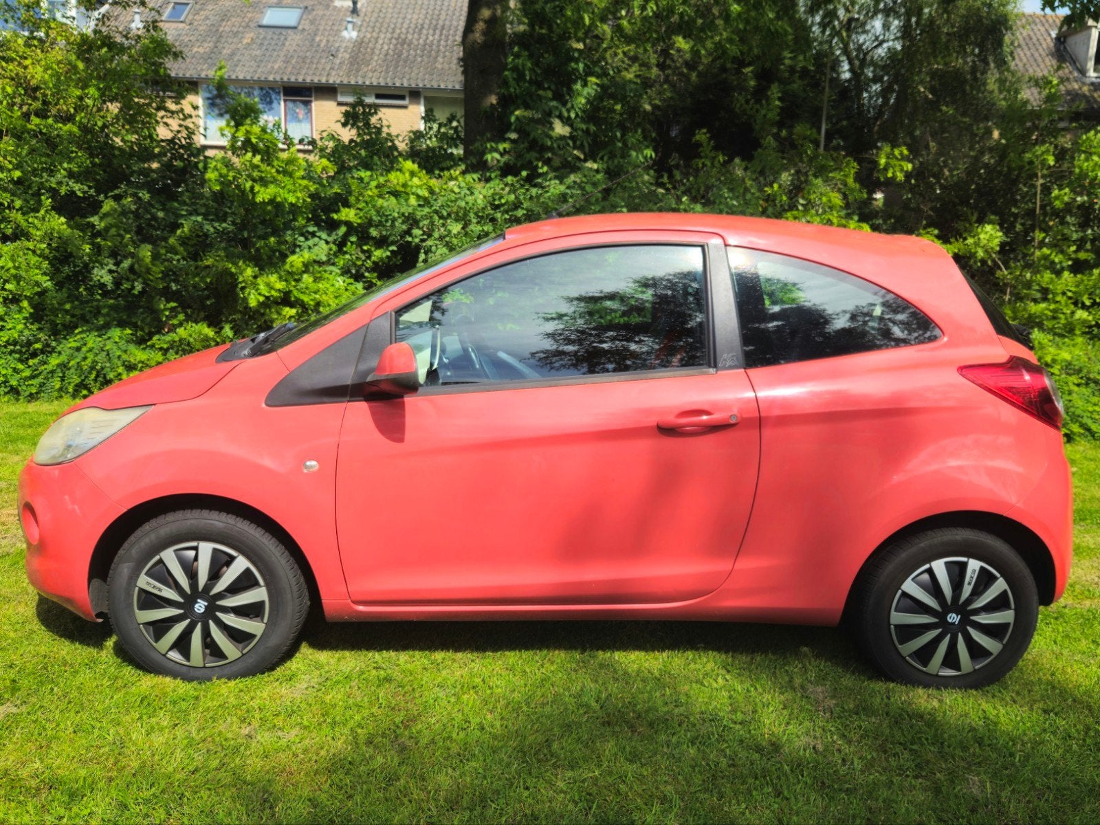 Ford Ka 1.2 Titanium (194.331 km) APK t/m mei 2027!!!, Voorwielaandrijving, 1242 cc, 4 cilinders, 4 stoelen