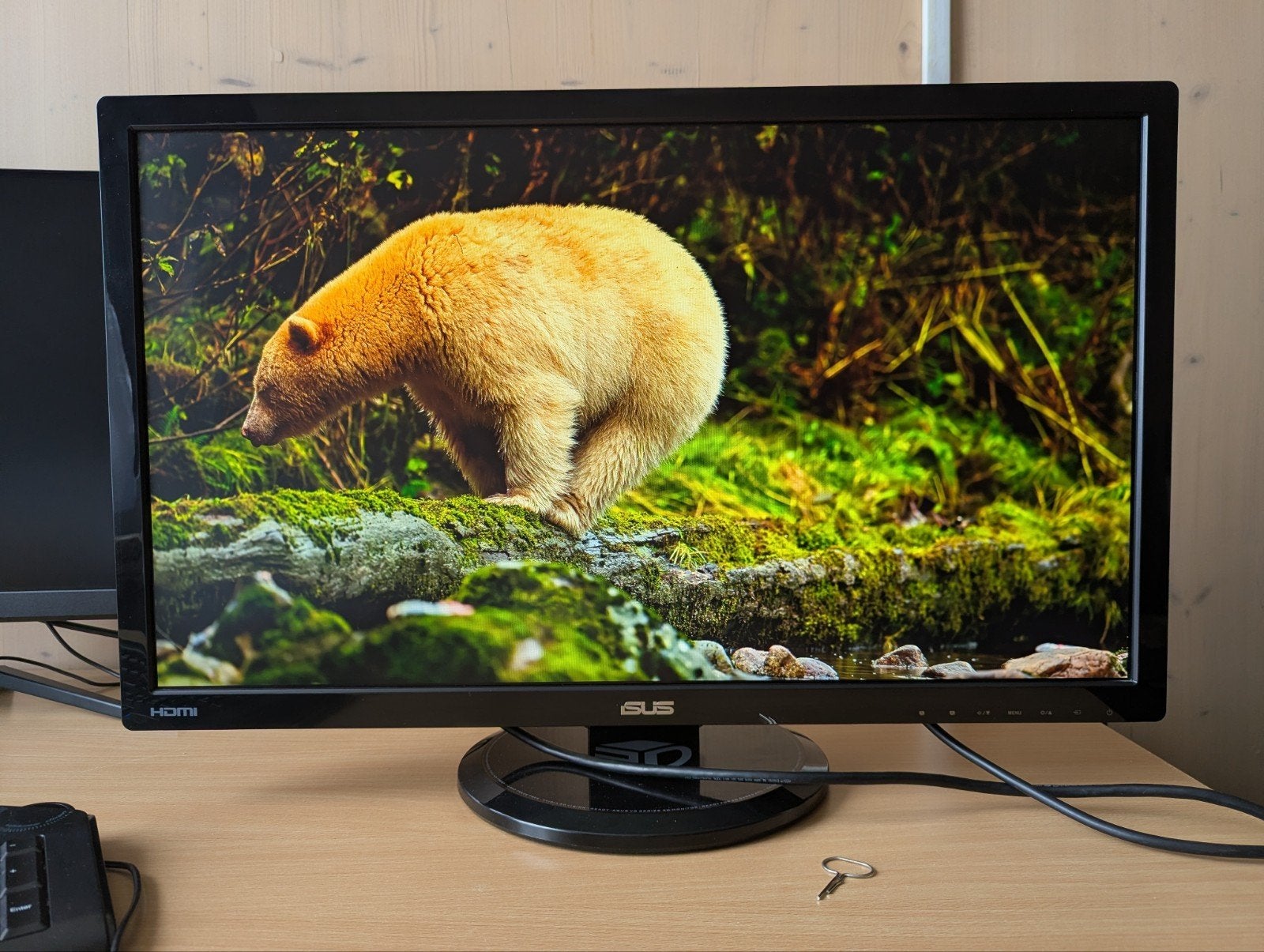 ASUS VG278HE Monitor - Full HD, 144Hz, 27 inch, Gaming, DVI, Gebruikt, Ingebouwde speakers
