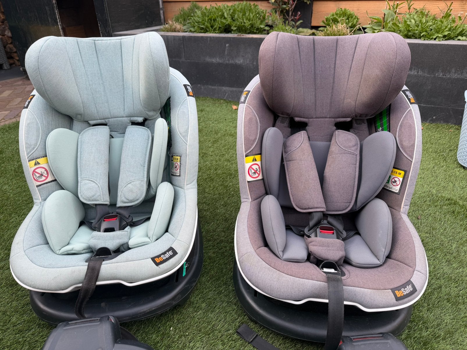 2 autostoelen Besafe iZi Go met 2 isofix base - zeer netjes!, Verstelbare rugleuning, 15 t/m 36 kg, Zo goed als nieuw, Isofix