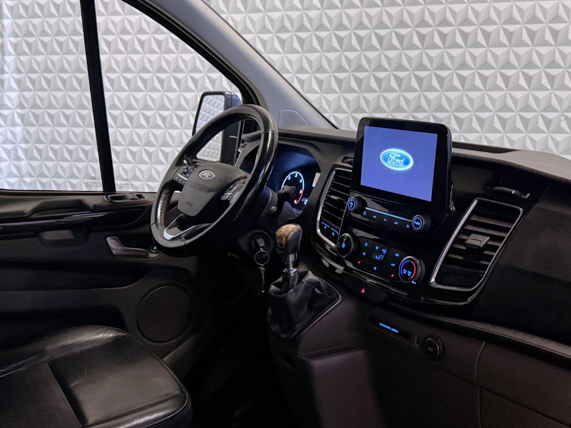 Ford Transit Custom 310 2.0 TDCI L2H1 Sport / MARGE! (2019), Voorwielaandrijving, 15 km/l, Euro 6, 4 cilinders