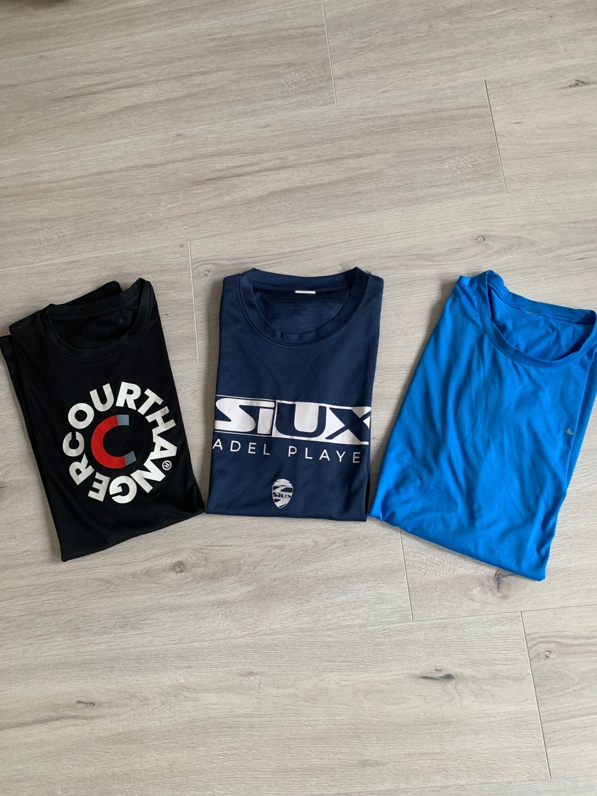 3 Heren Padel shirts mt L, Sport en Fitness, Padel, Ophalen of Verzenden, Zo goed als nieuw, Padelkleding