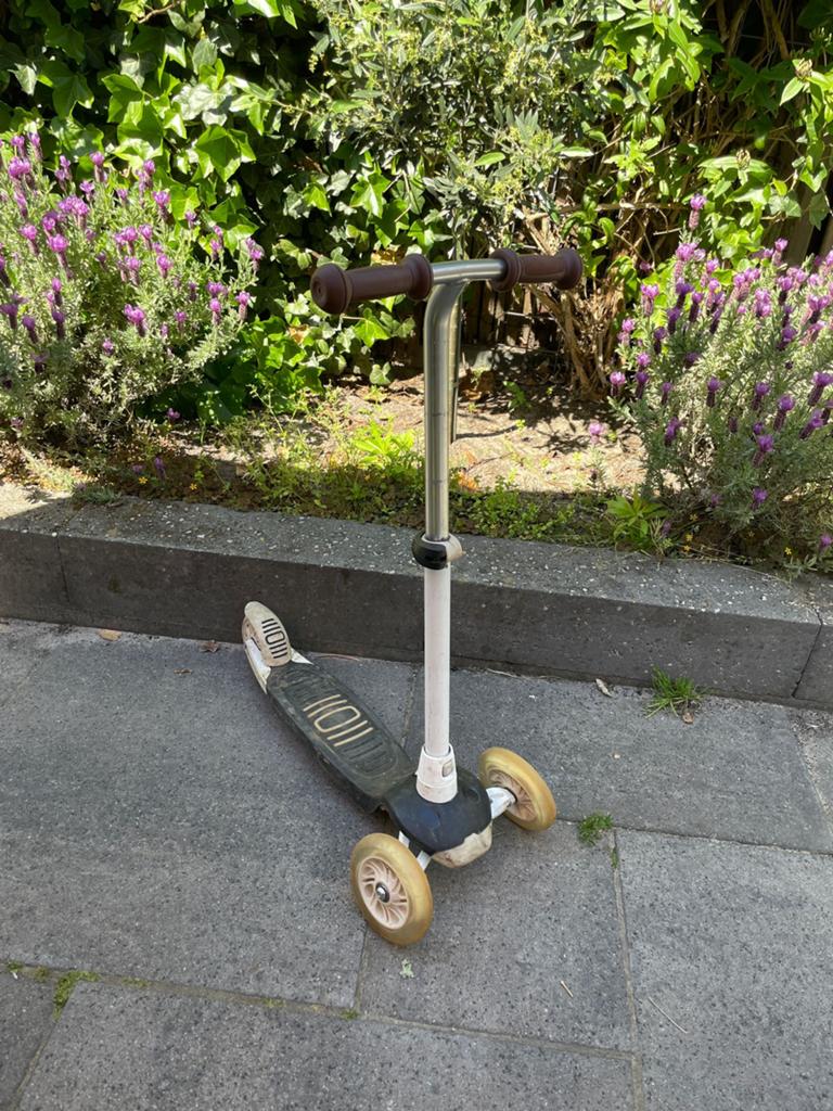 Oxelo step met wieltjes met lampjes, Ophalen, Gebruikt, Gewone step